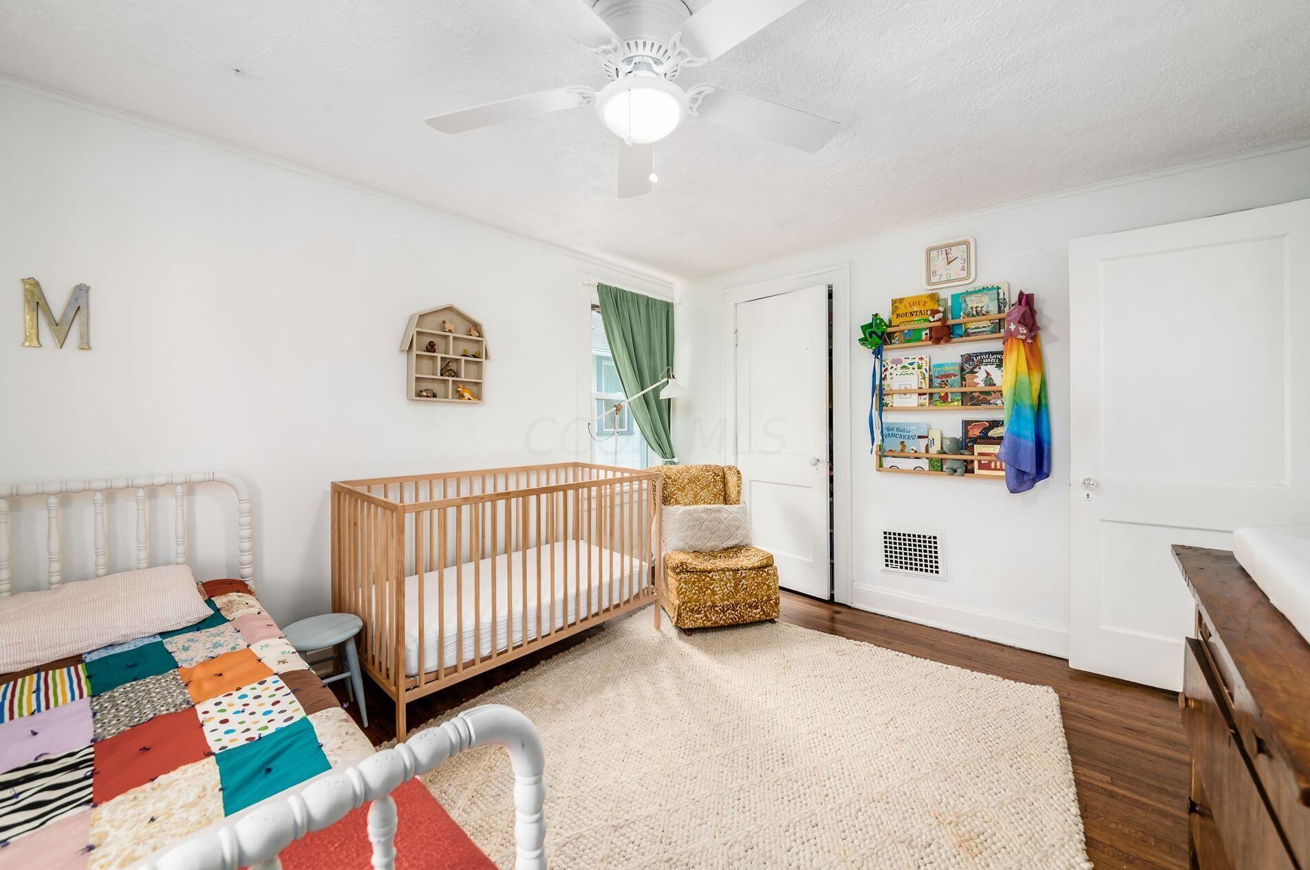 2391 Glenmawr Ave, Columbus OH  43202-3106 exterior