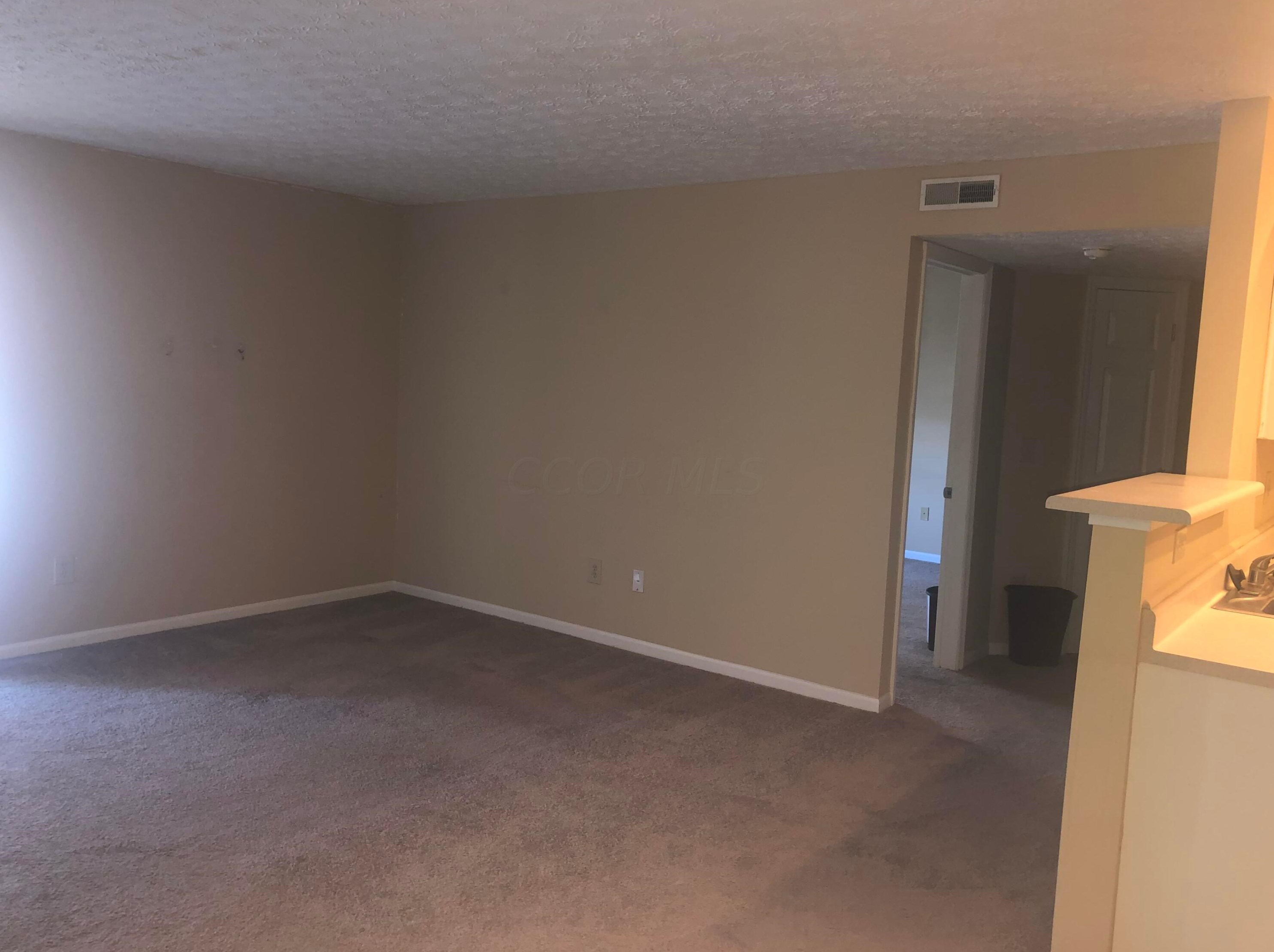 5353 Cypress Chase, Columbus OH  43228-7212 exterior