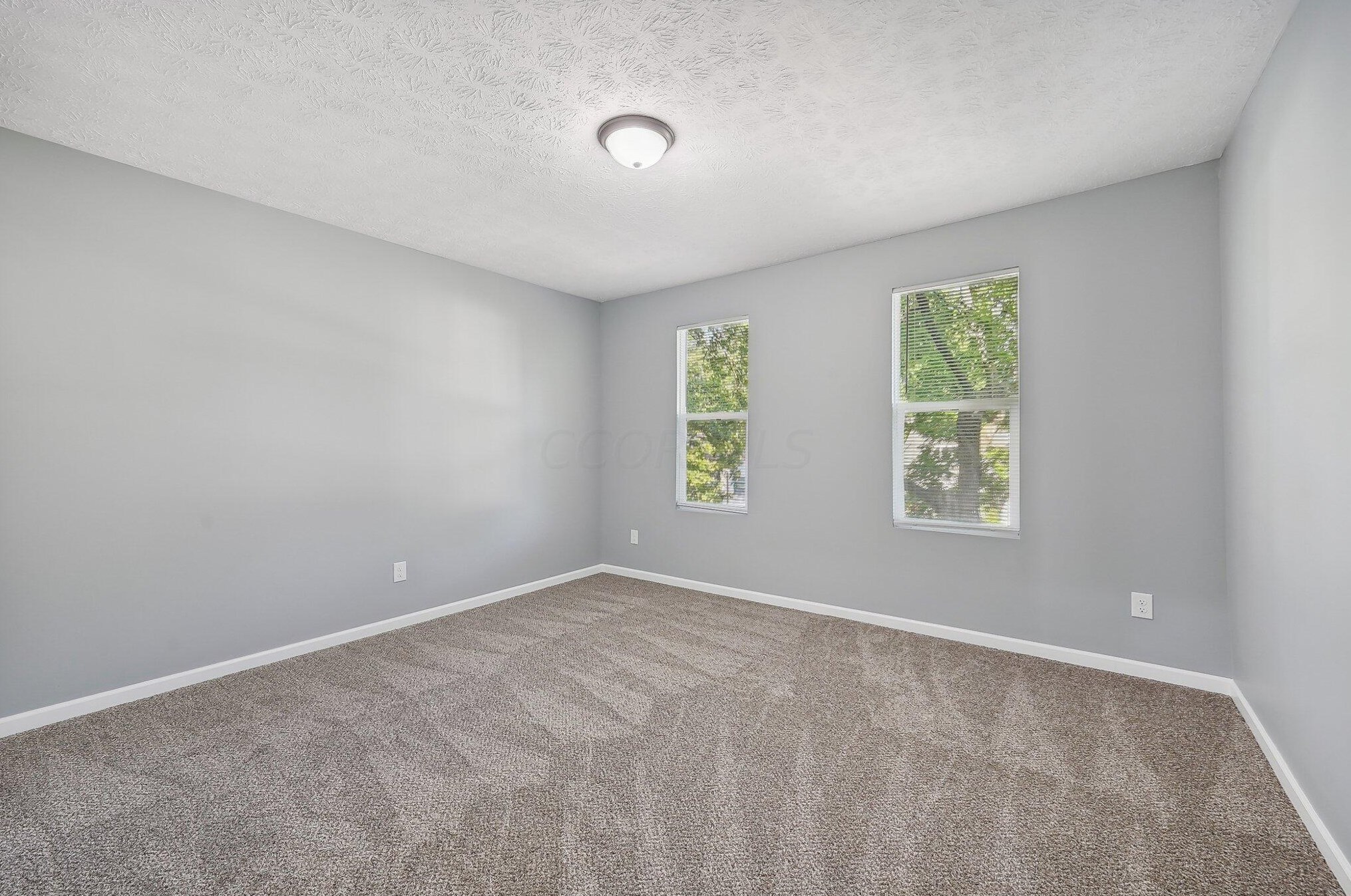 1032 Seymour Ave, Columbus OH 43206-1839 exterior