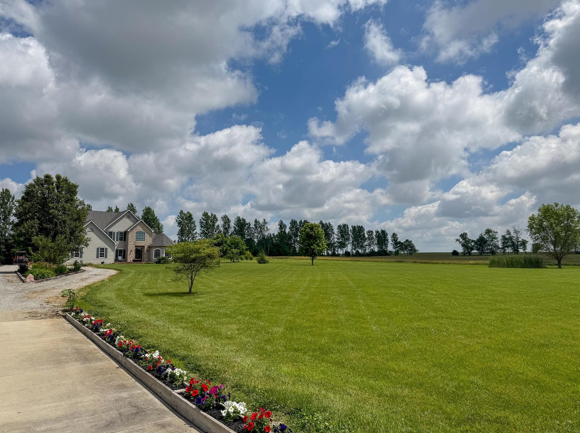 1150 Roxanna New Burlington Rd, Mount Holly OH  45068-9808 exterior