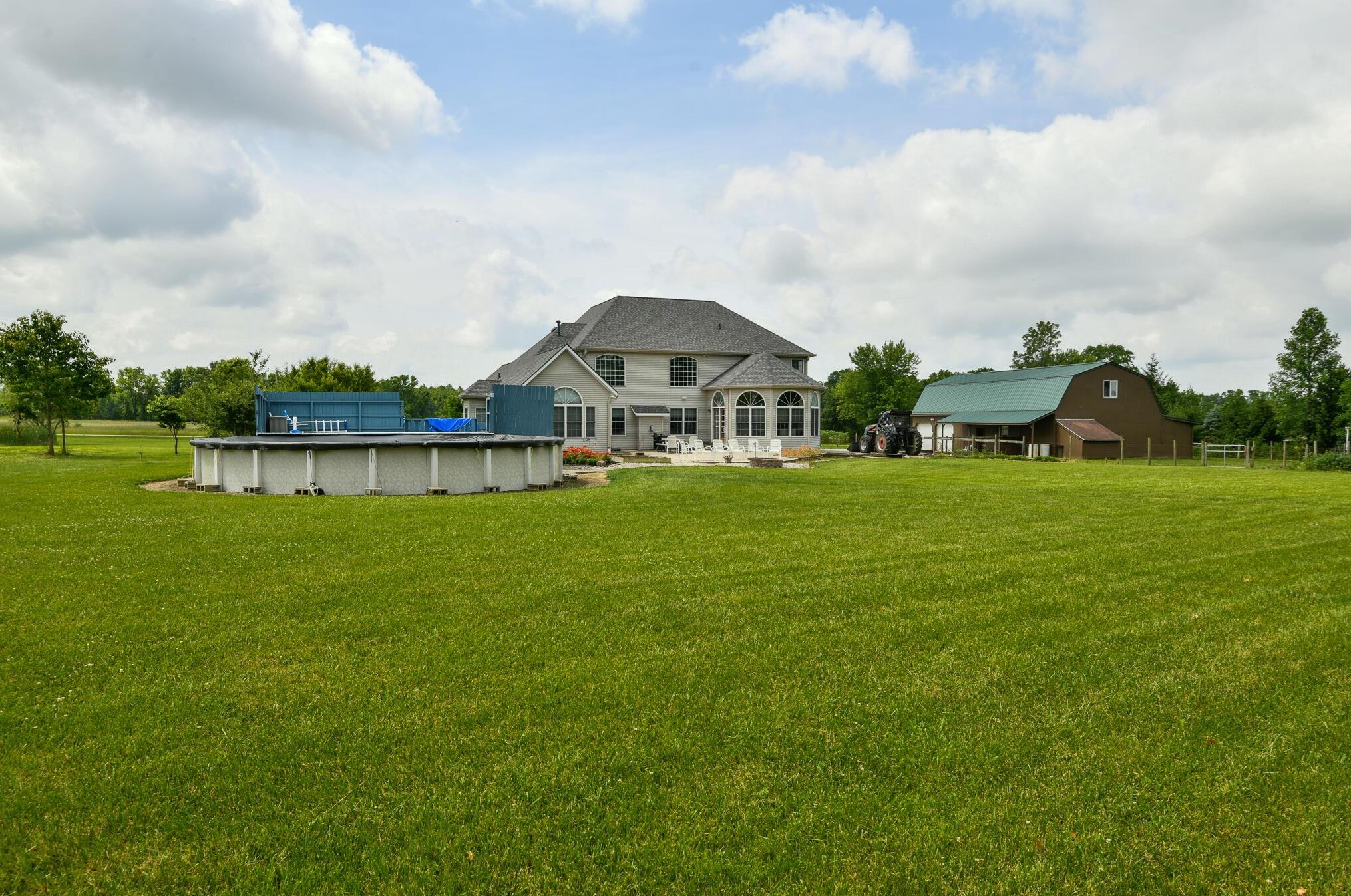 1150 Roxanna New Burlington Rd, Mount Holly OH  45068-8694 exterior