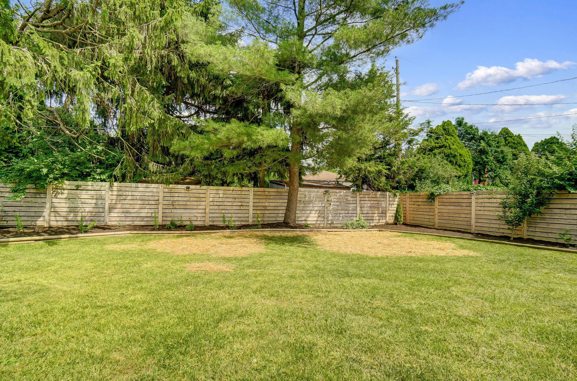 1380 Devonhurst Dr, Columbus OH 43232-1524 exterior