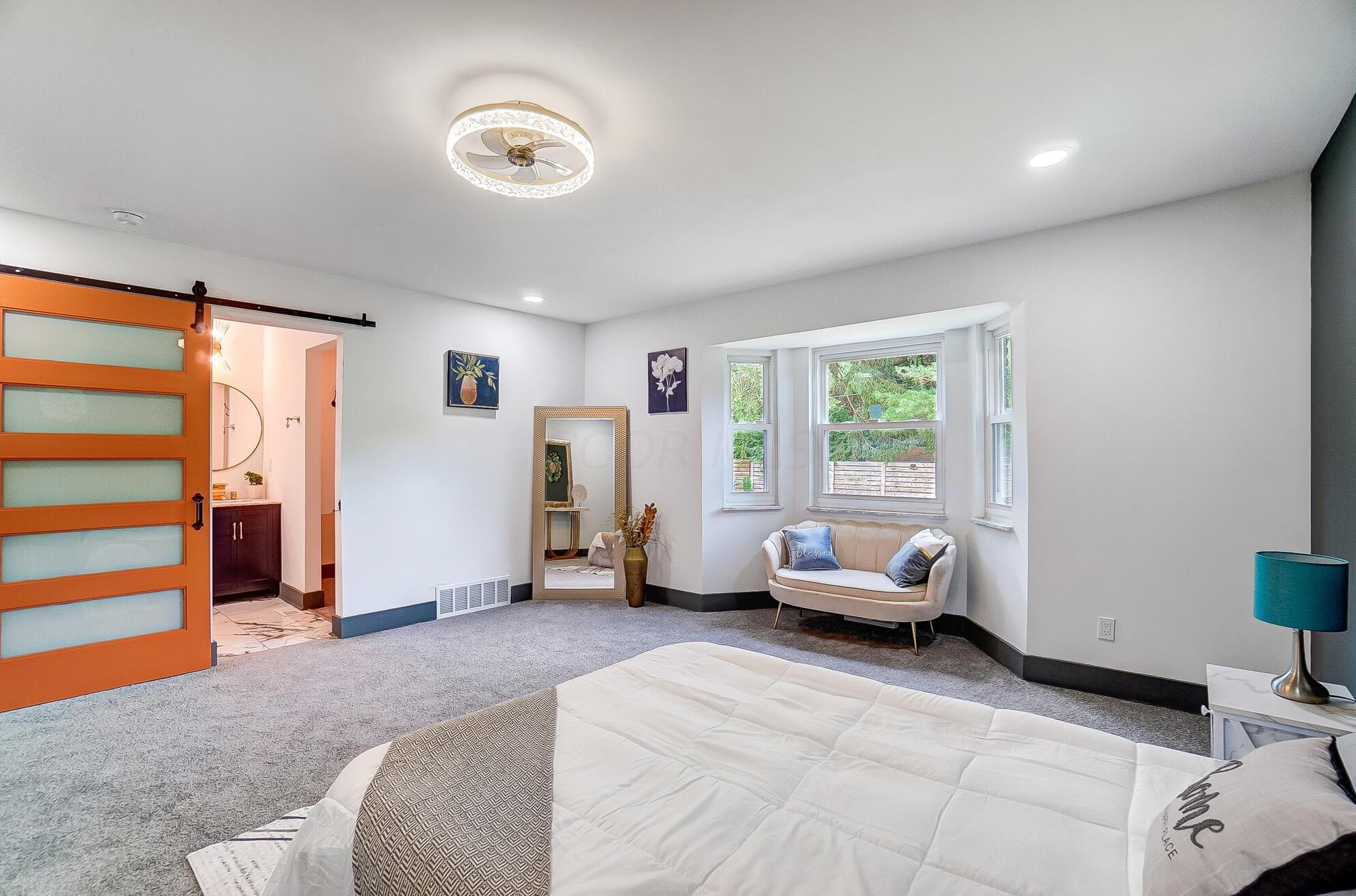 1380 Devonhurst Dr, Columbus OH 43232-1524 exterior