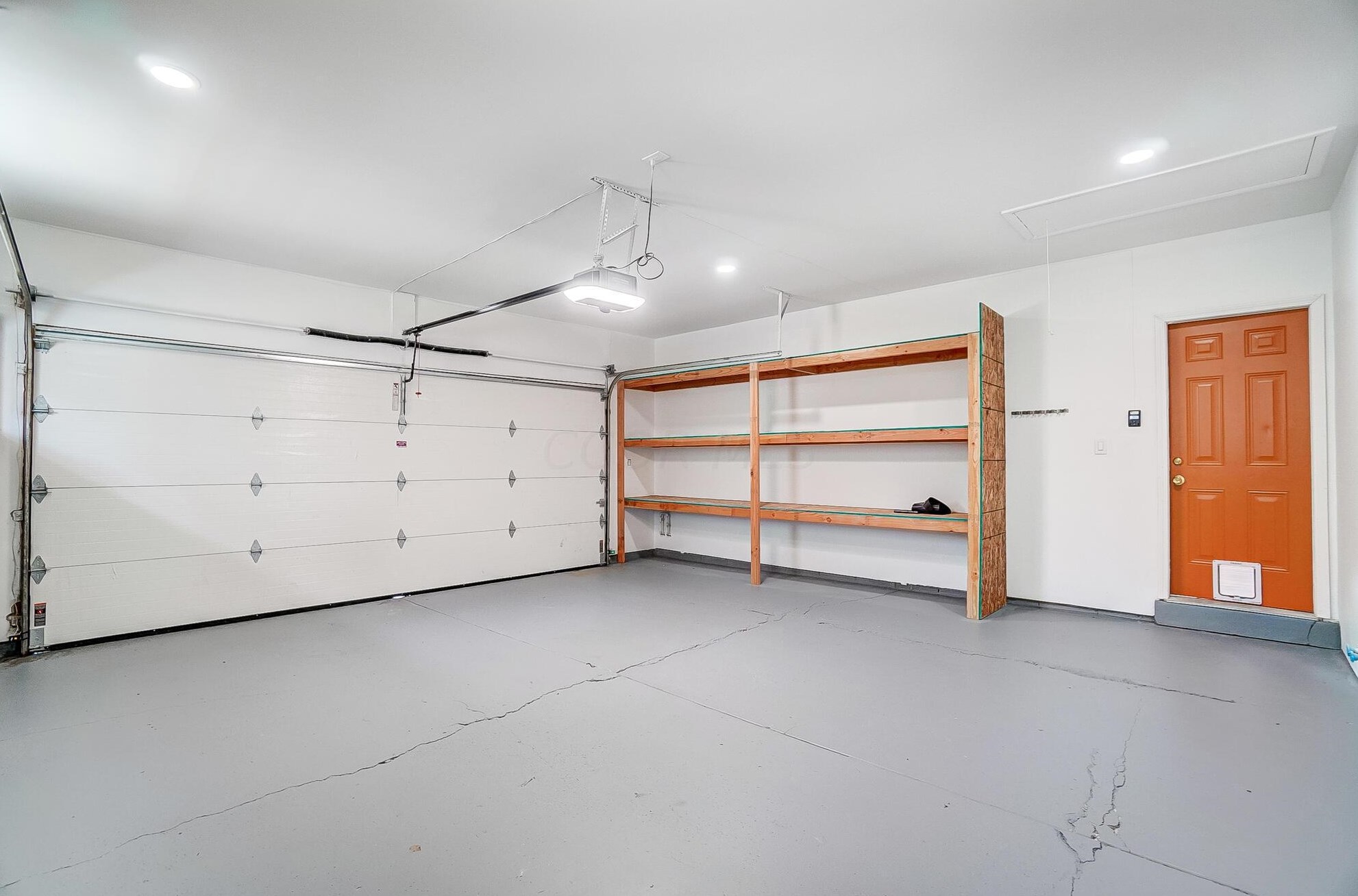 1380 Devonhurst Dr, Columbus OH 43232-1524 exterior