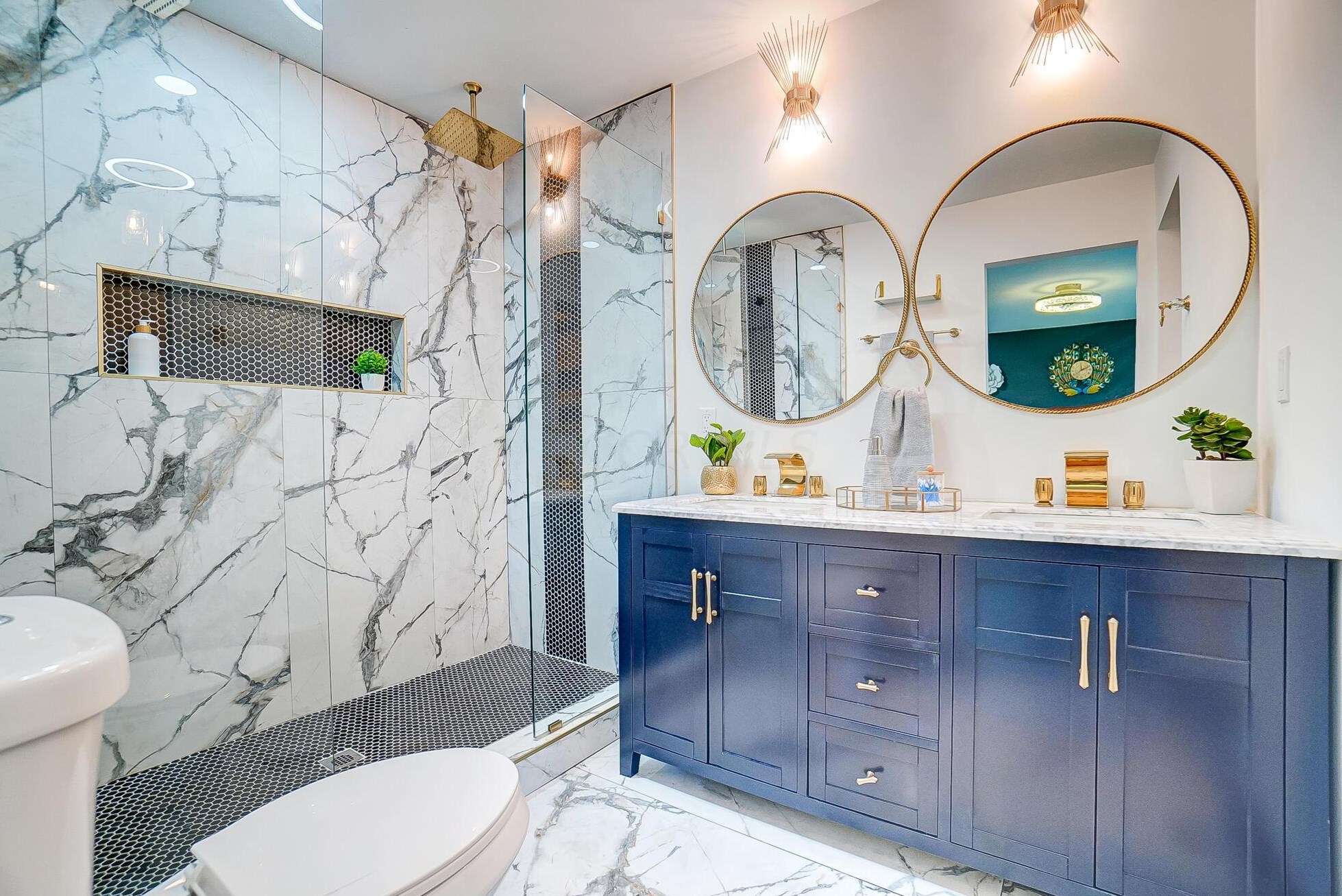 1380 Devonhurst Dr, Columbus OH 43232-1524 exterior