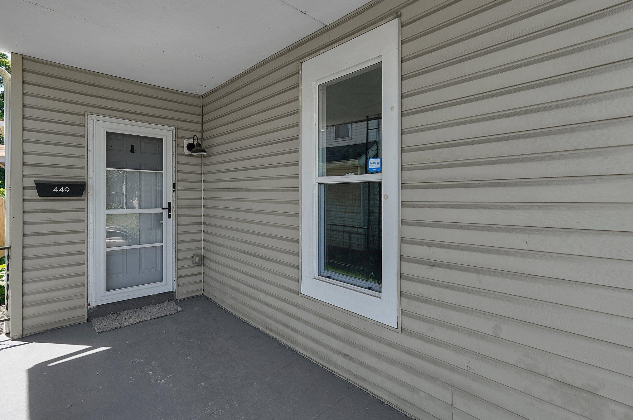 449 Eureka Ave, Columbus OH  43204-3441 exterior