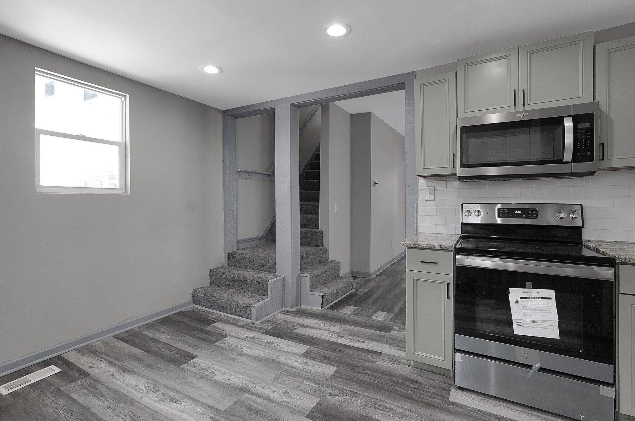 449 Eureka Ave, Columbus OH  43204-3441 exterior