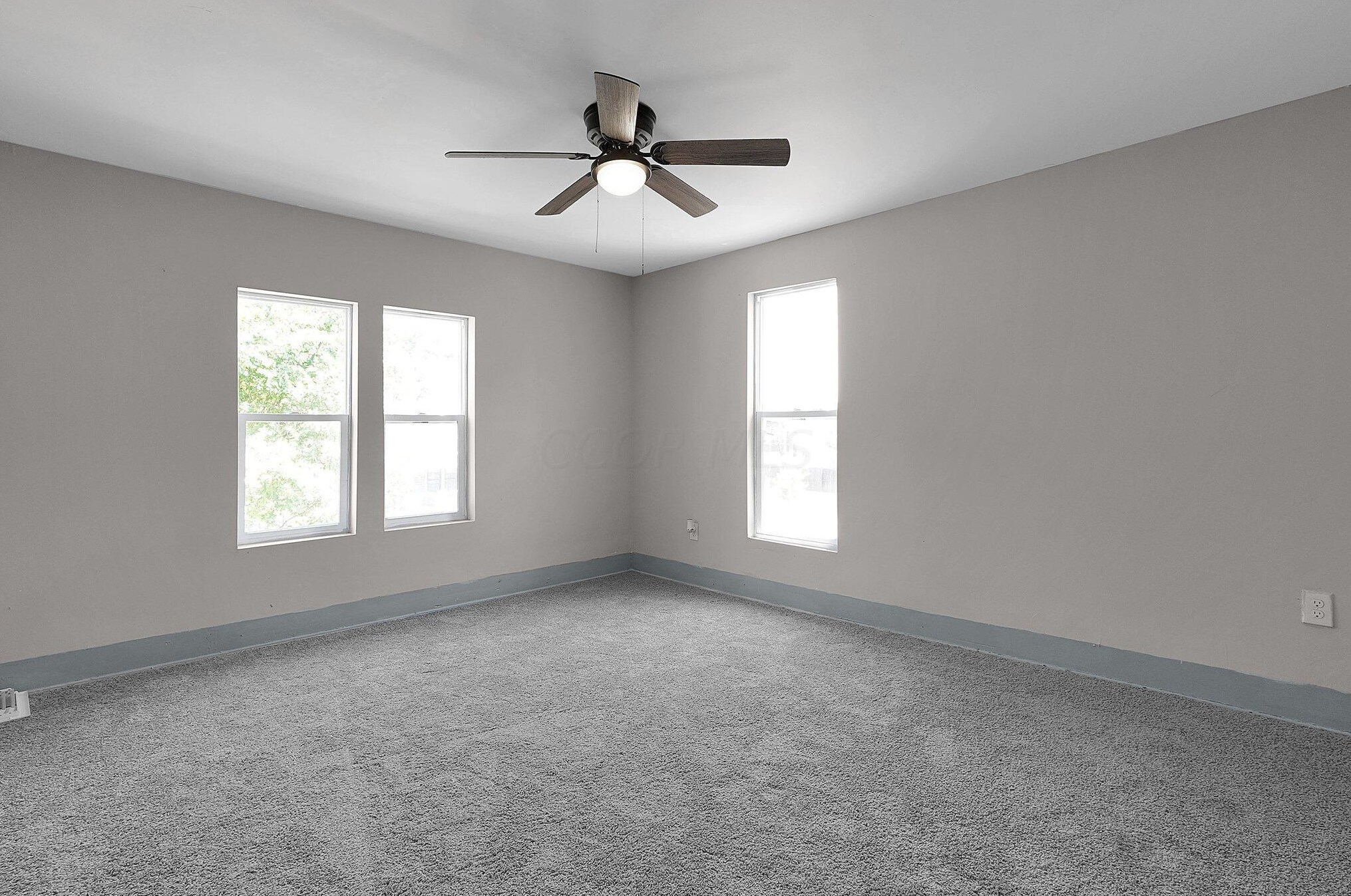 449 Eureka Ave, Columbus OH  43204-3441 exterior