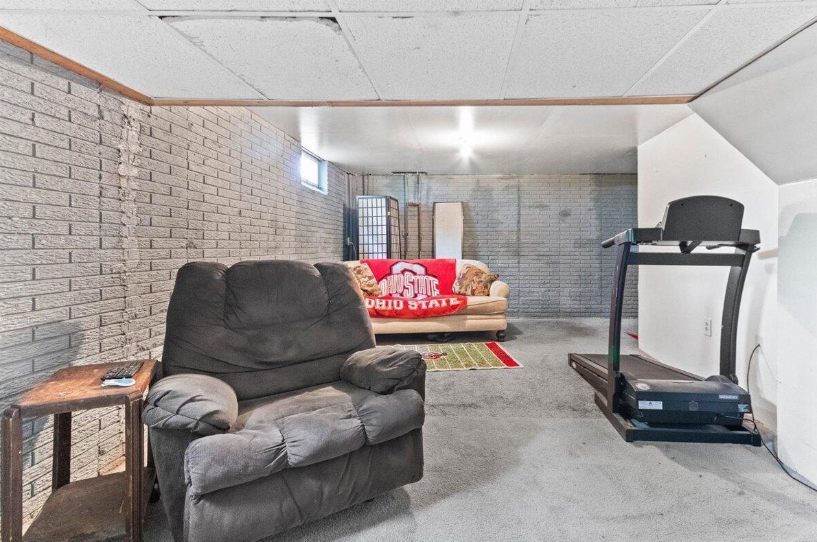 488 Courtright Dr, Pickerington OH  43147-1500 exterior