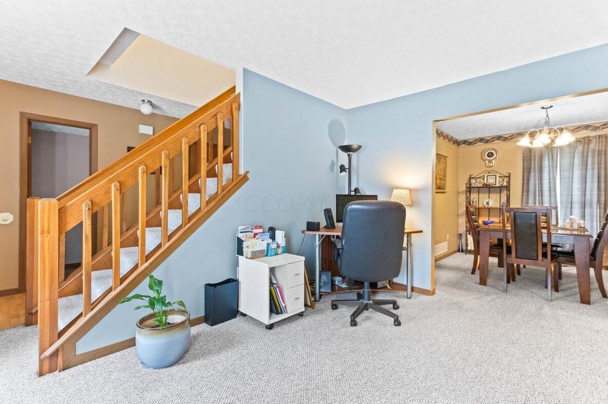 488 Courtright Dr, Pickerington OH  43147-1500 exterior