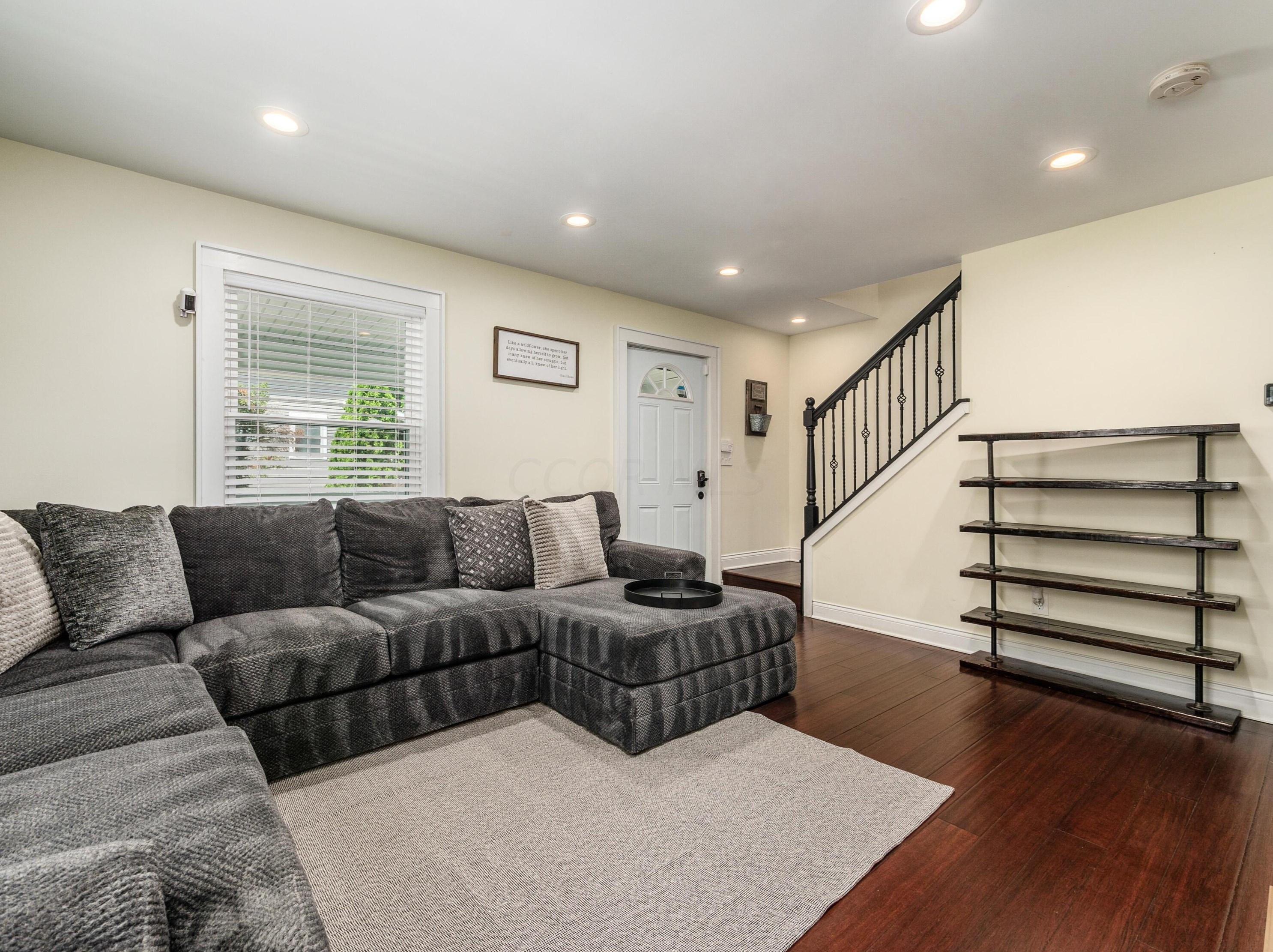 599 Columbus St, Columbus OH 43206-1594 exterior