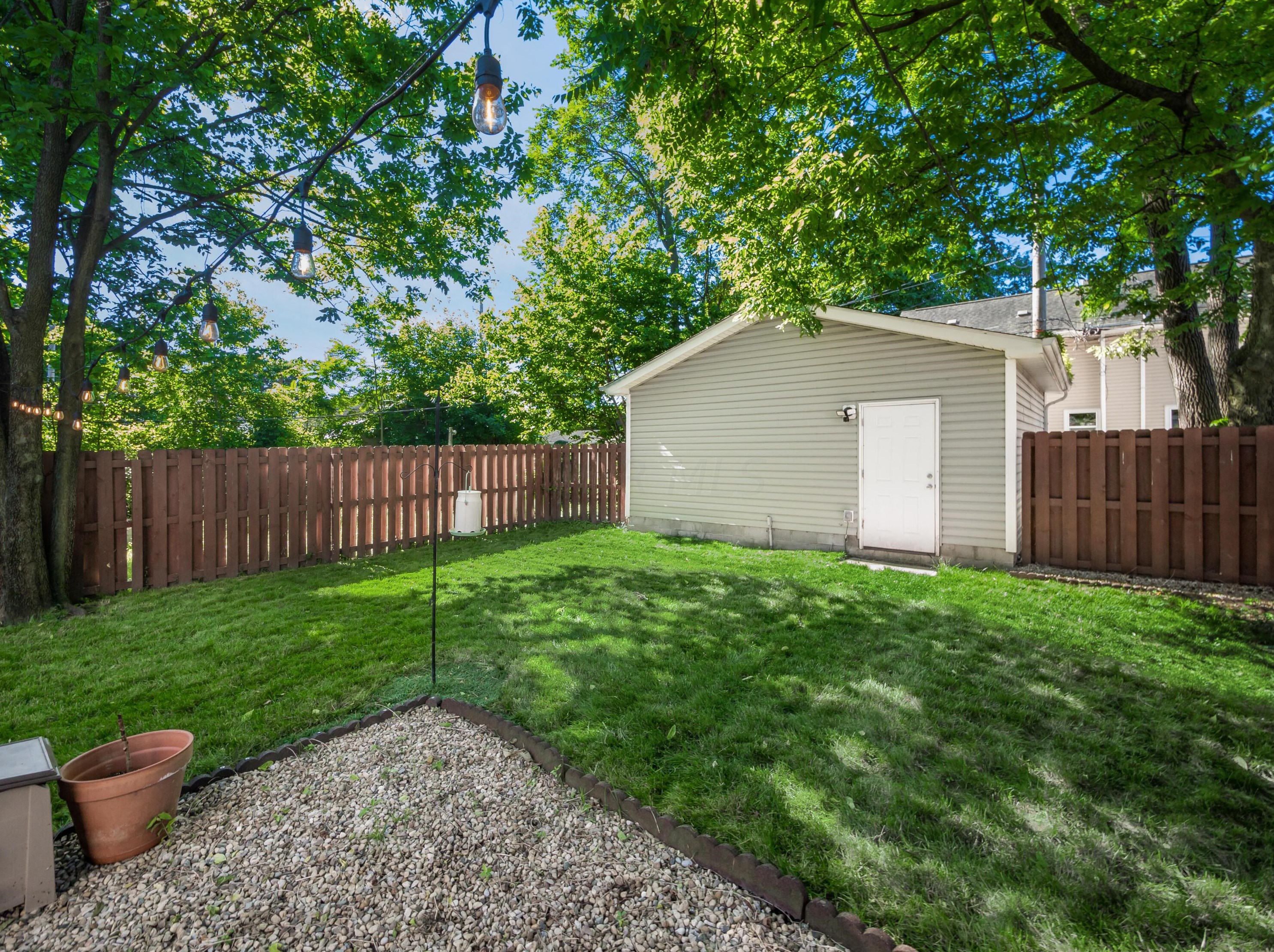 599 Columbus St, Columbus OH 43206-1594 exterior