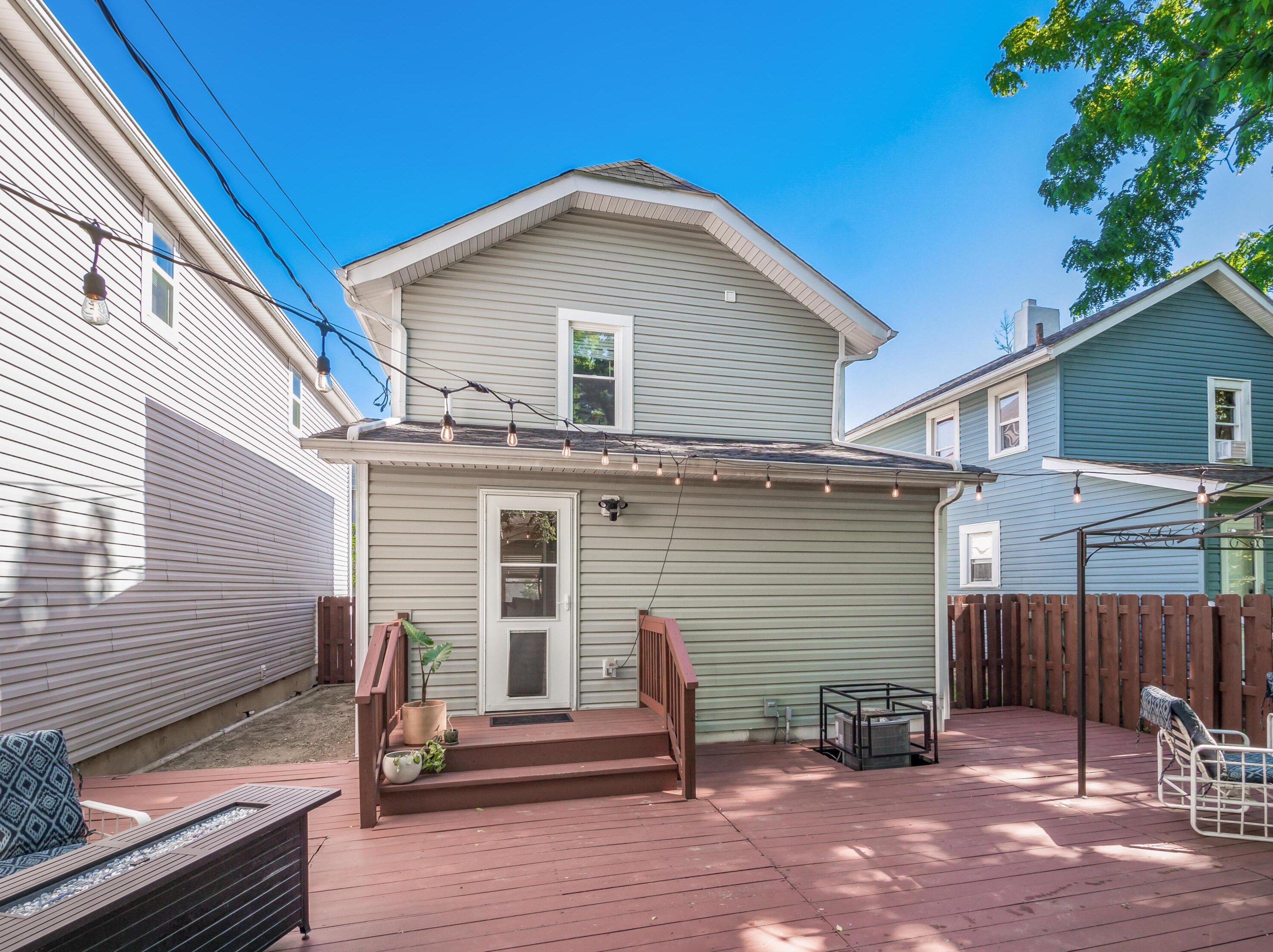 599 Columbus St, Columbus OH 43206-1594 exterior