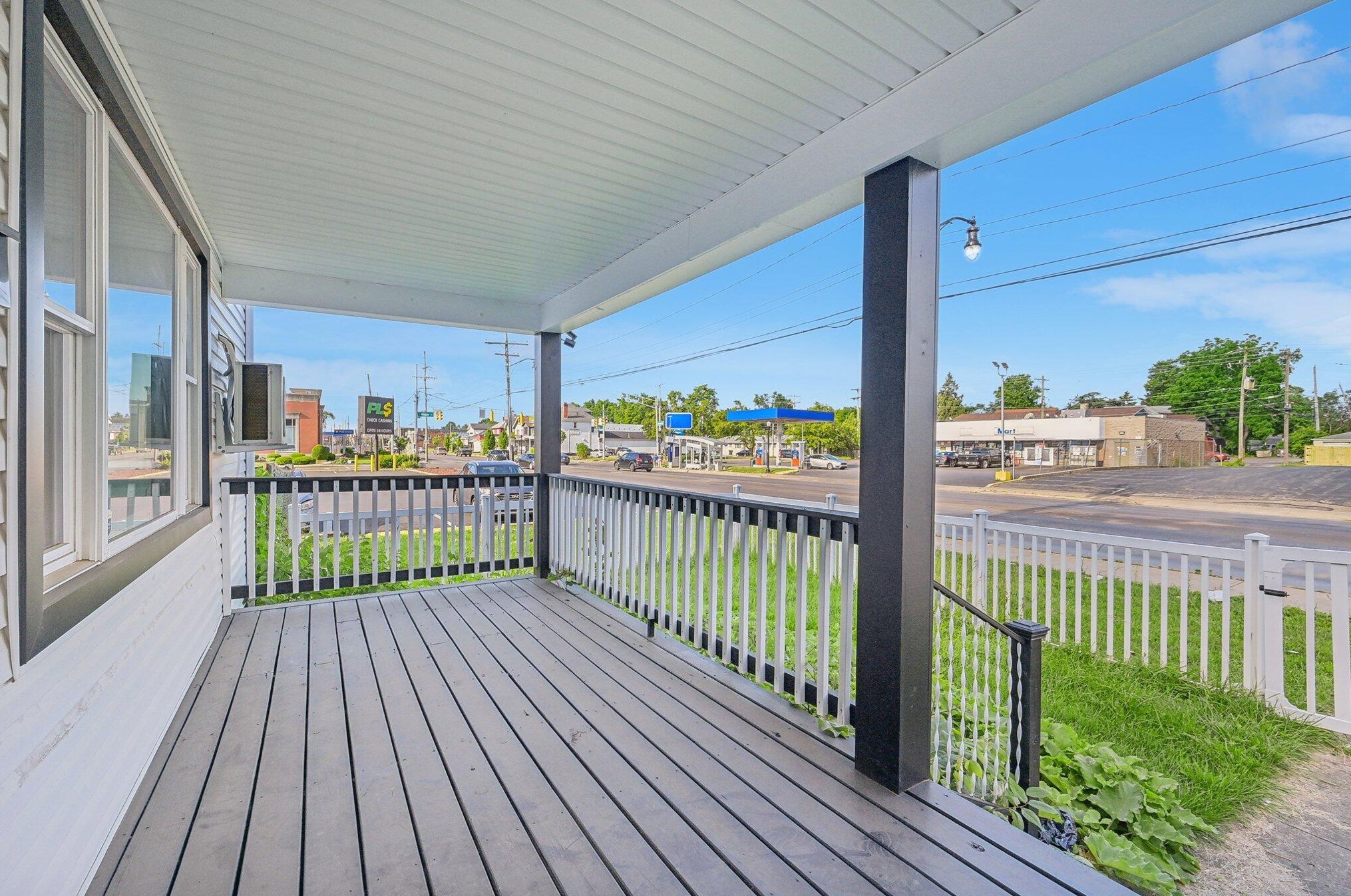 2738 Cleveland Ave, Columbus OH  exterior