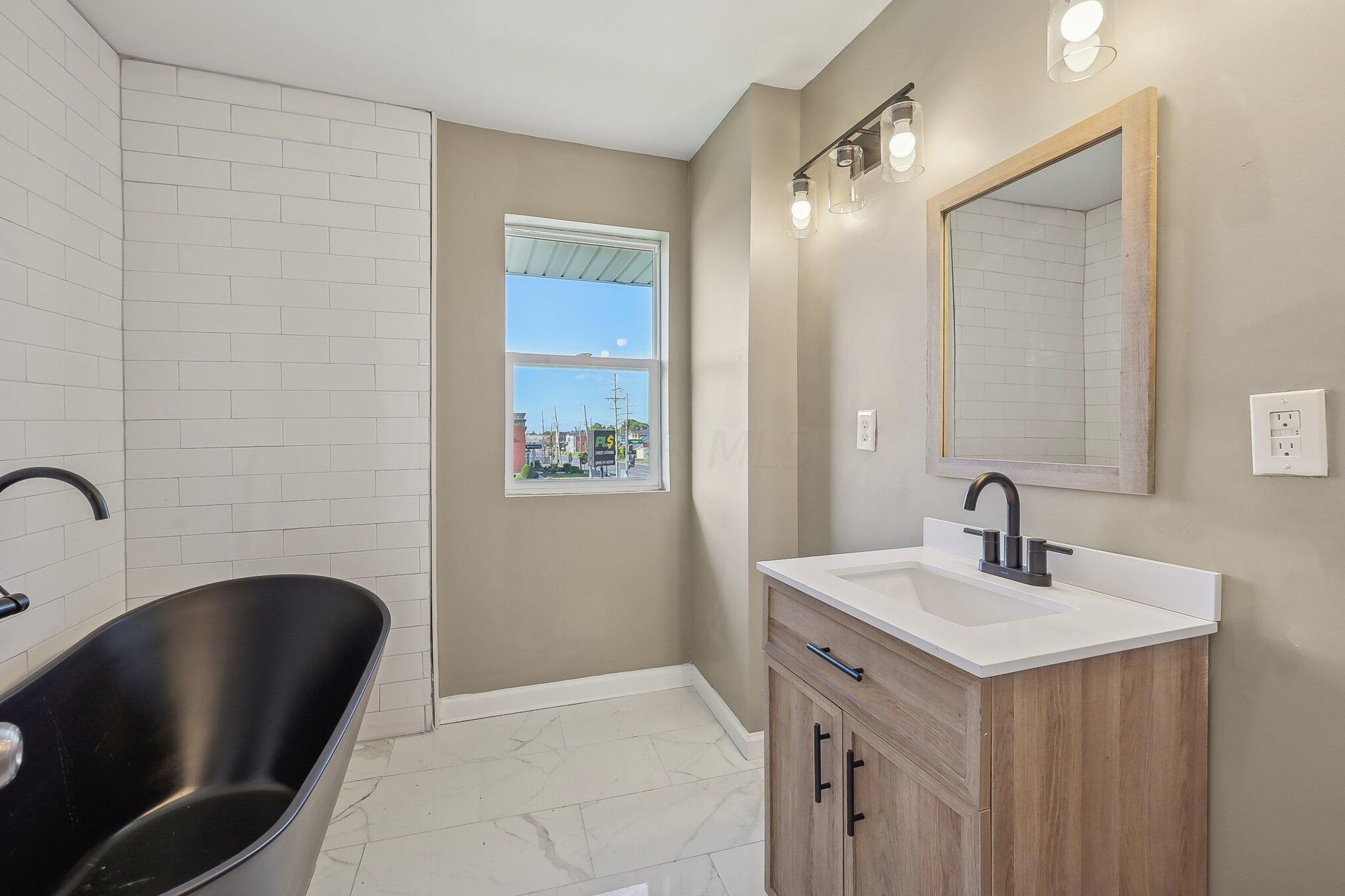 2738 Cleveland Ave, Columbus OH  exterior