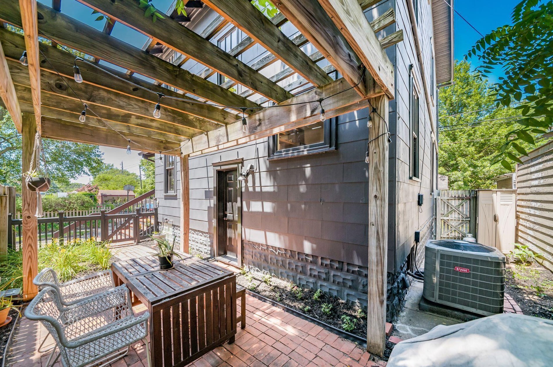 2978 Findley Ave, Columbus OH 43202-2246 exterior