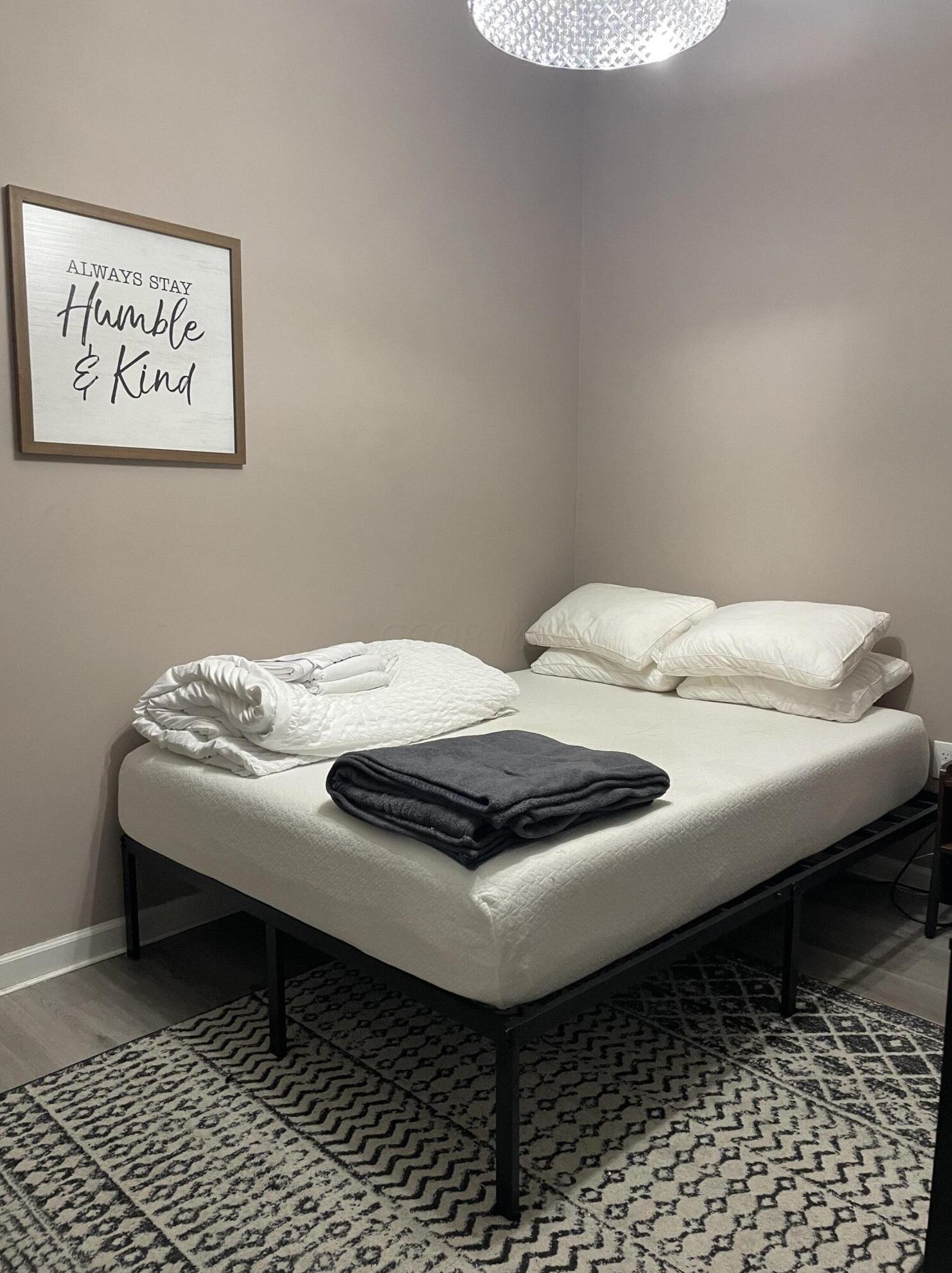 1390 Livingston Ave, Columbus OH 43209-2945 exterior