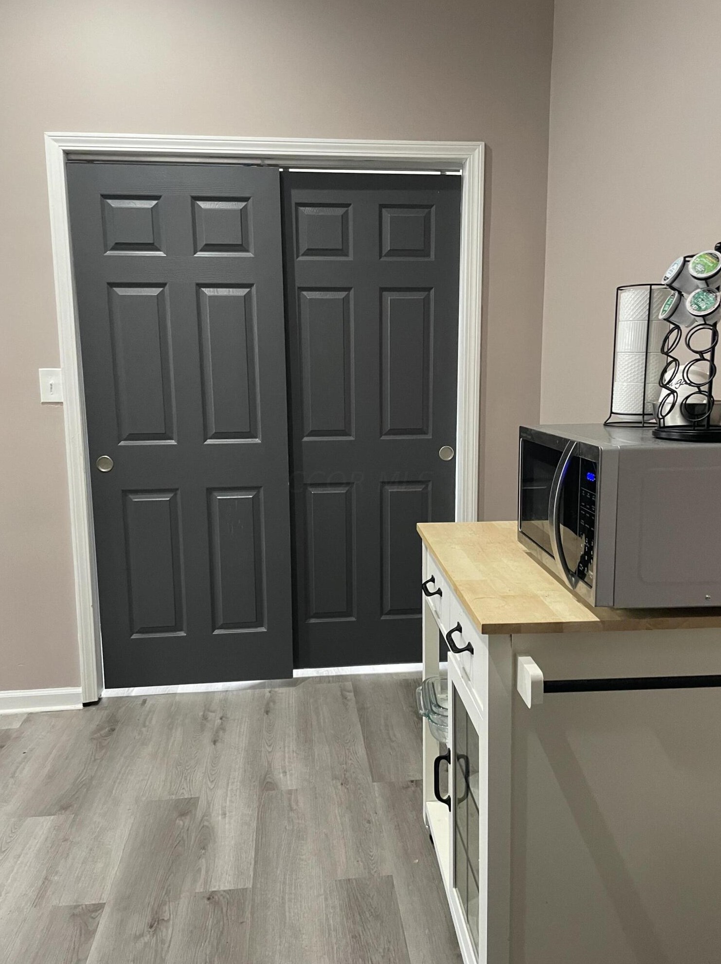 1390 Livingston Ave, Columbus OH 43209-2945 exterior