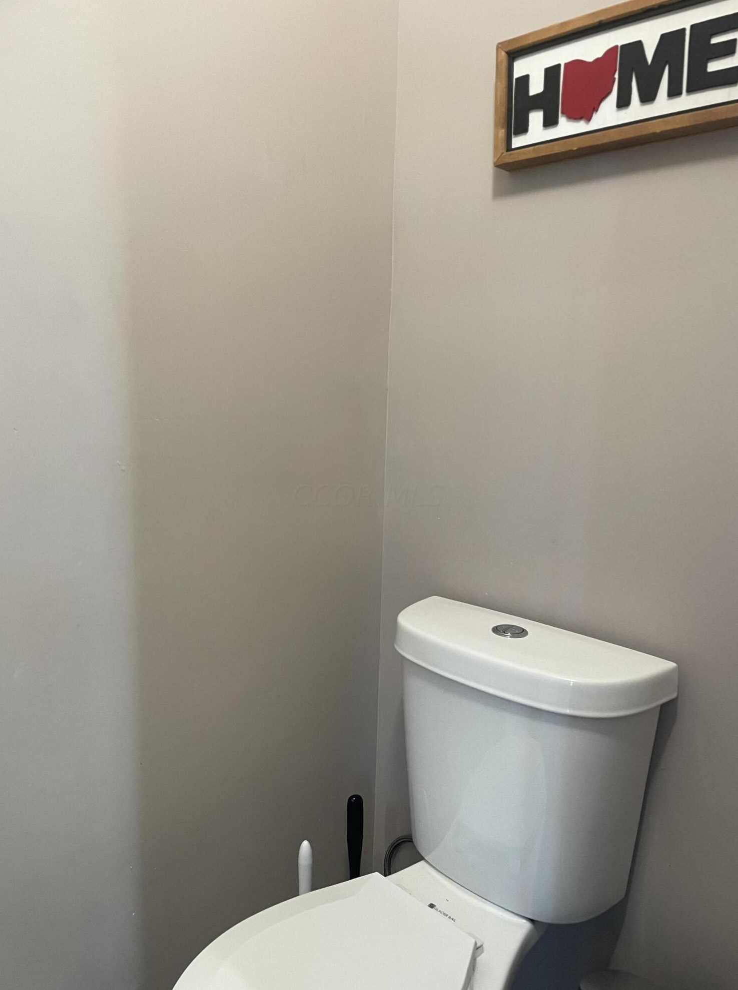 1390 Livingston Ave, Columbus OH 43209-2945 exterior