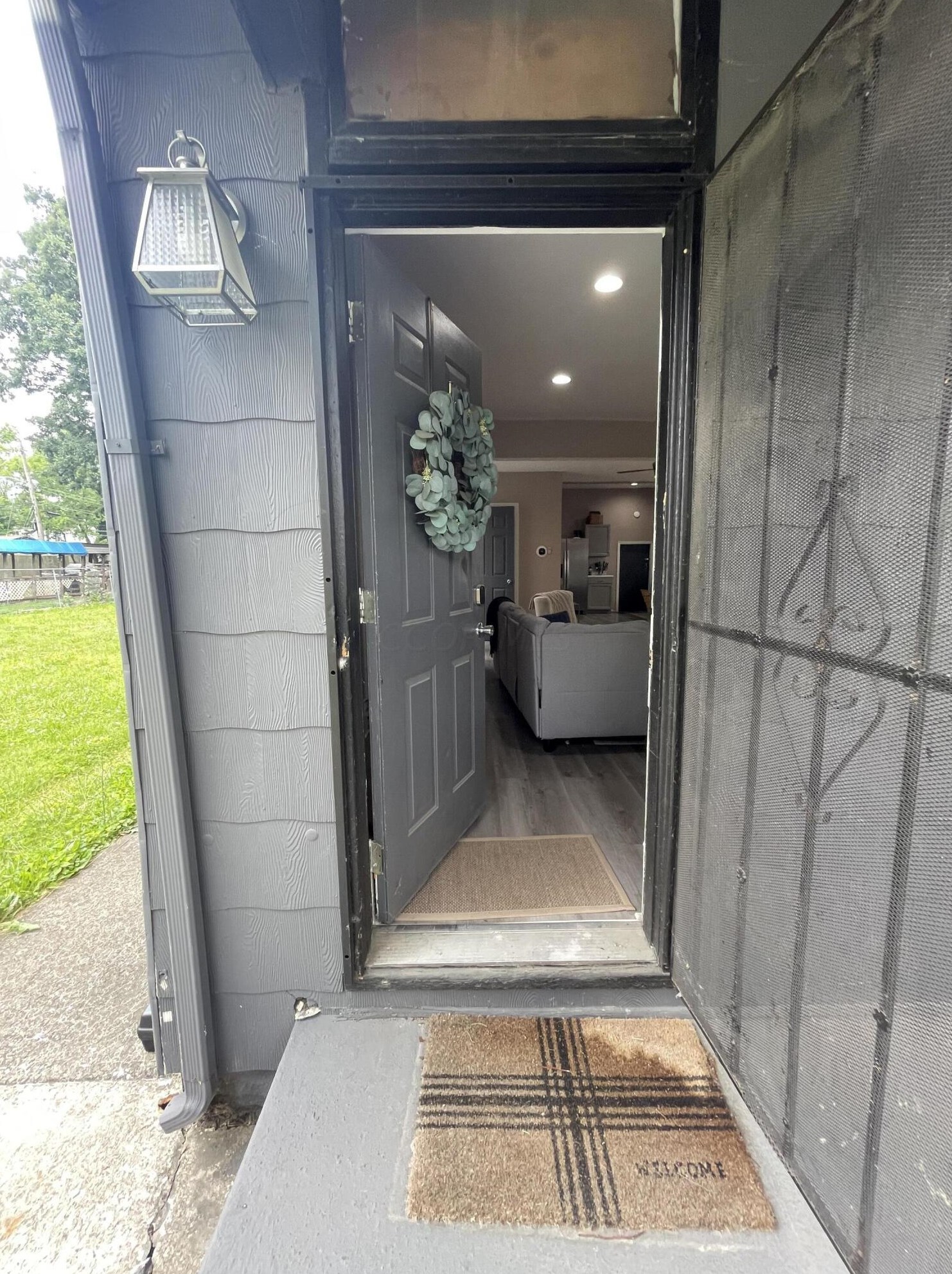 1390 Livingston Ave, Columbus OH 43209-2945 exterior