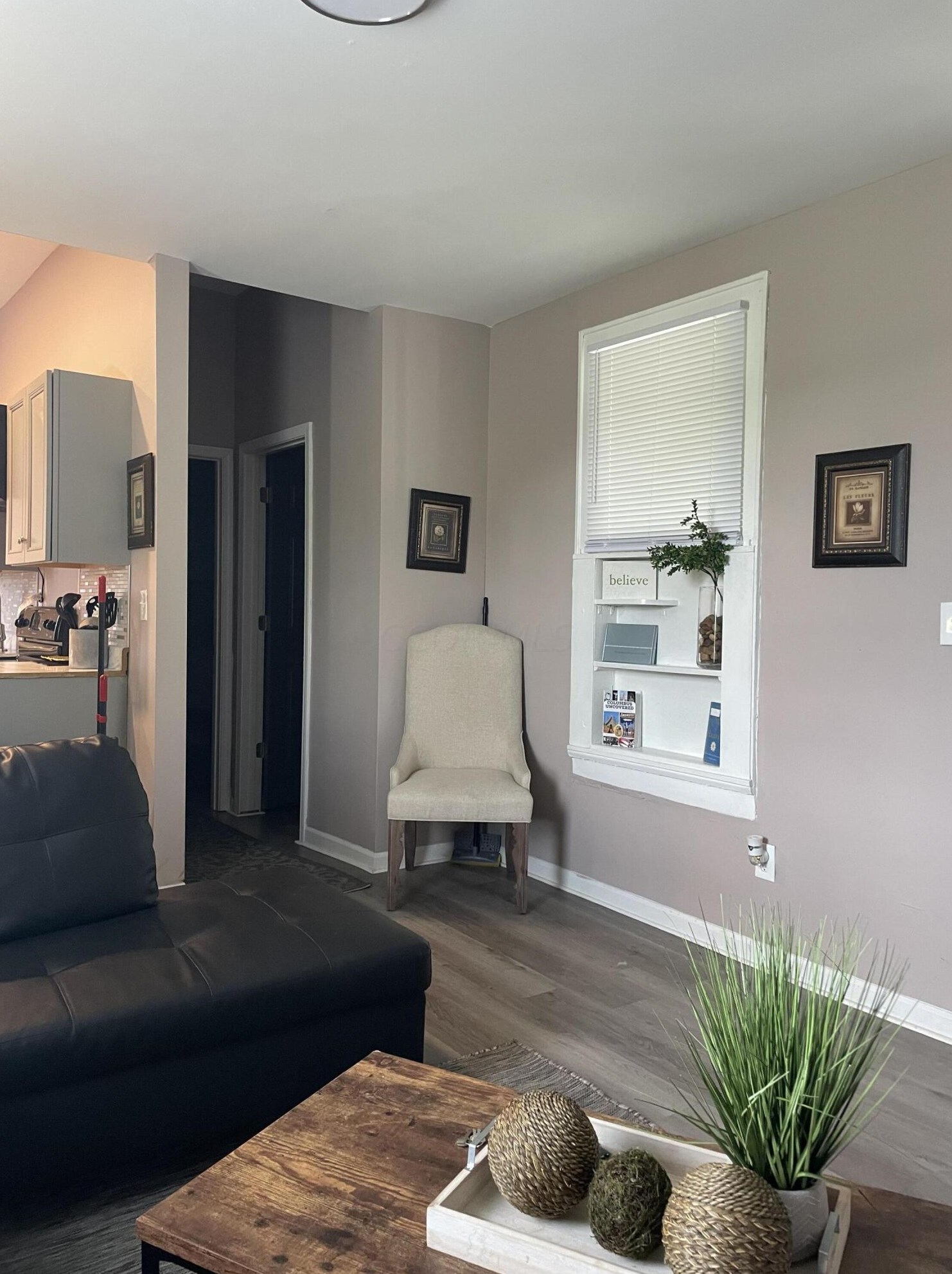 1390 Livingston Ave, Columbus OH 43209-2945 exterior