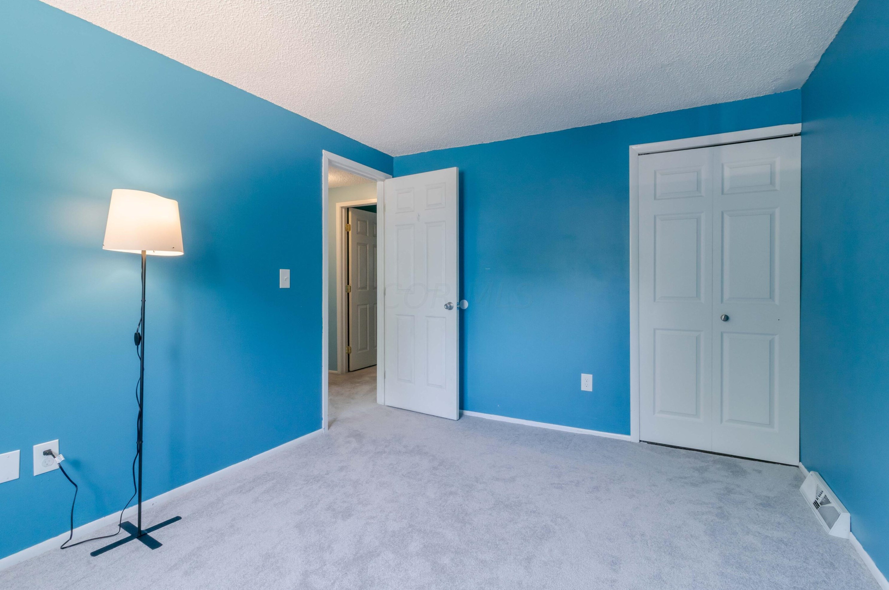 3519 Meldrake St, Columbus OH  43230-1623 exterior