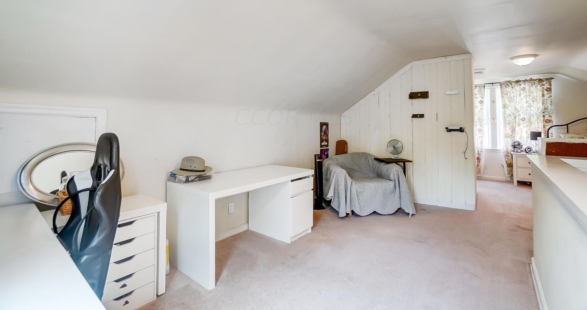 106 Demorest Rd, Columbus OH  43204-1042 exterior