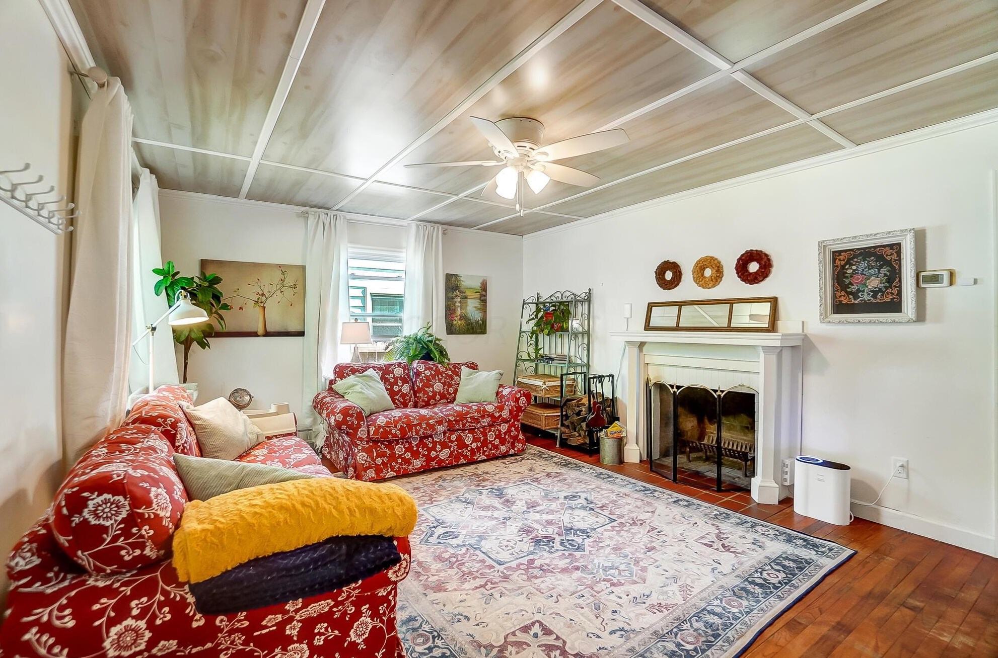 106 Demorest Rd, Columbus OH  43204-1042 exterior