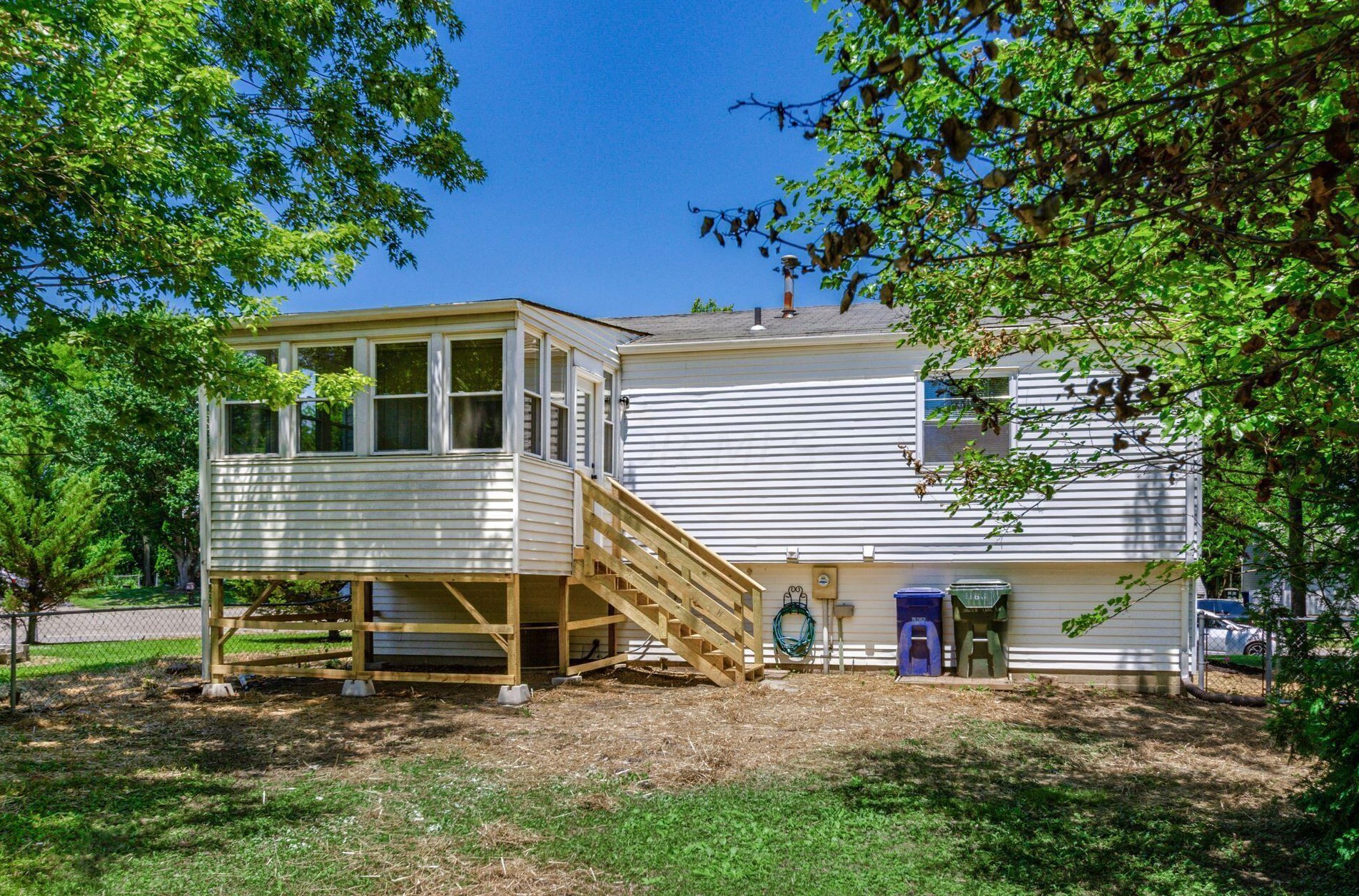 1163 Crater Lk Ln, Columbus OH  43085-1504 exterior