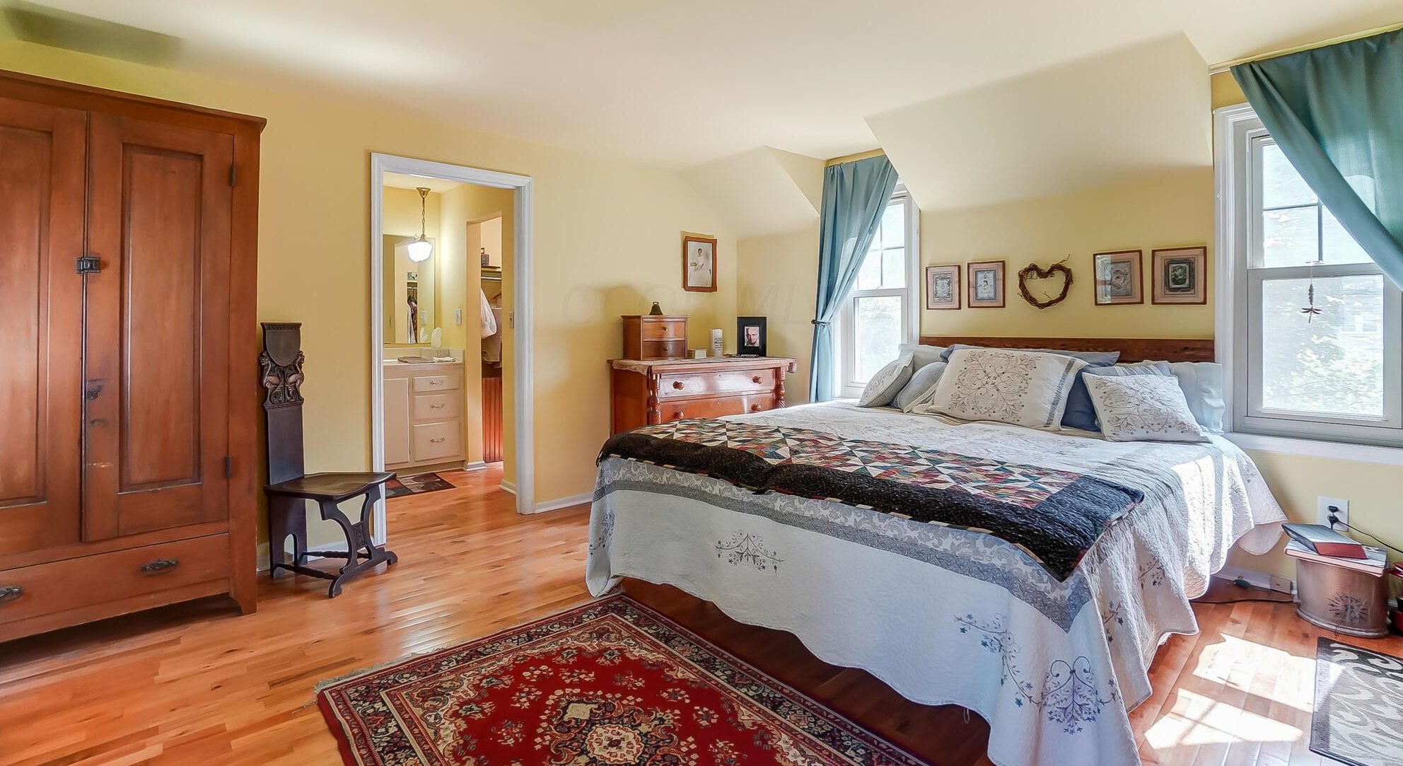 1496 Essex Rd, Columbus OH  43221-3845 exterior