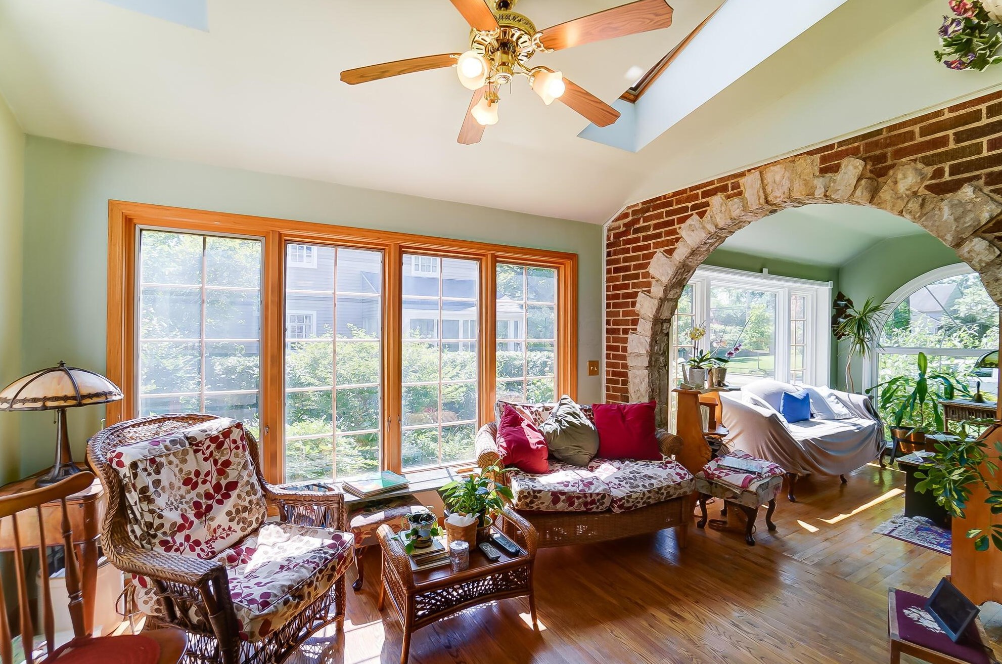 1496 Essex Rd, Columbus OH  43221-3845 exterior