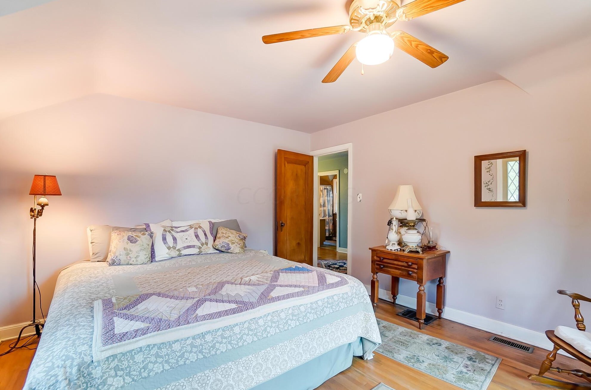 1496 Essex Rd, Columbus OH  43221-3845 exterior