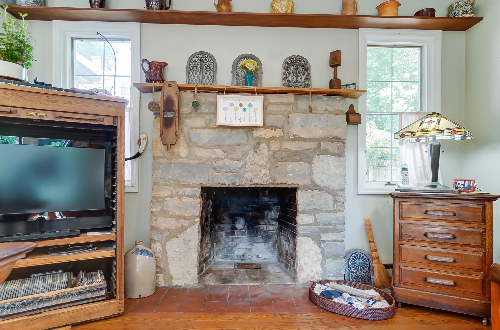 1496 Essex Rd, Columbus OH  43221-3845 exterior