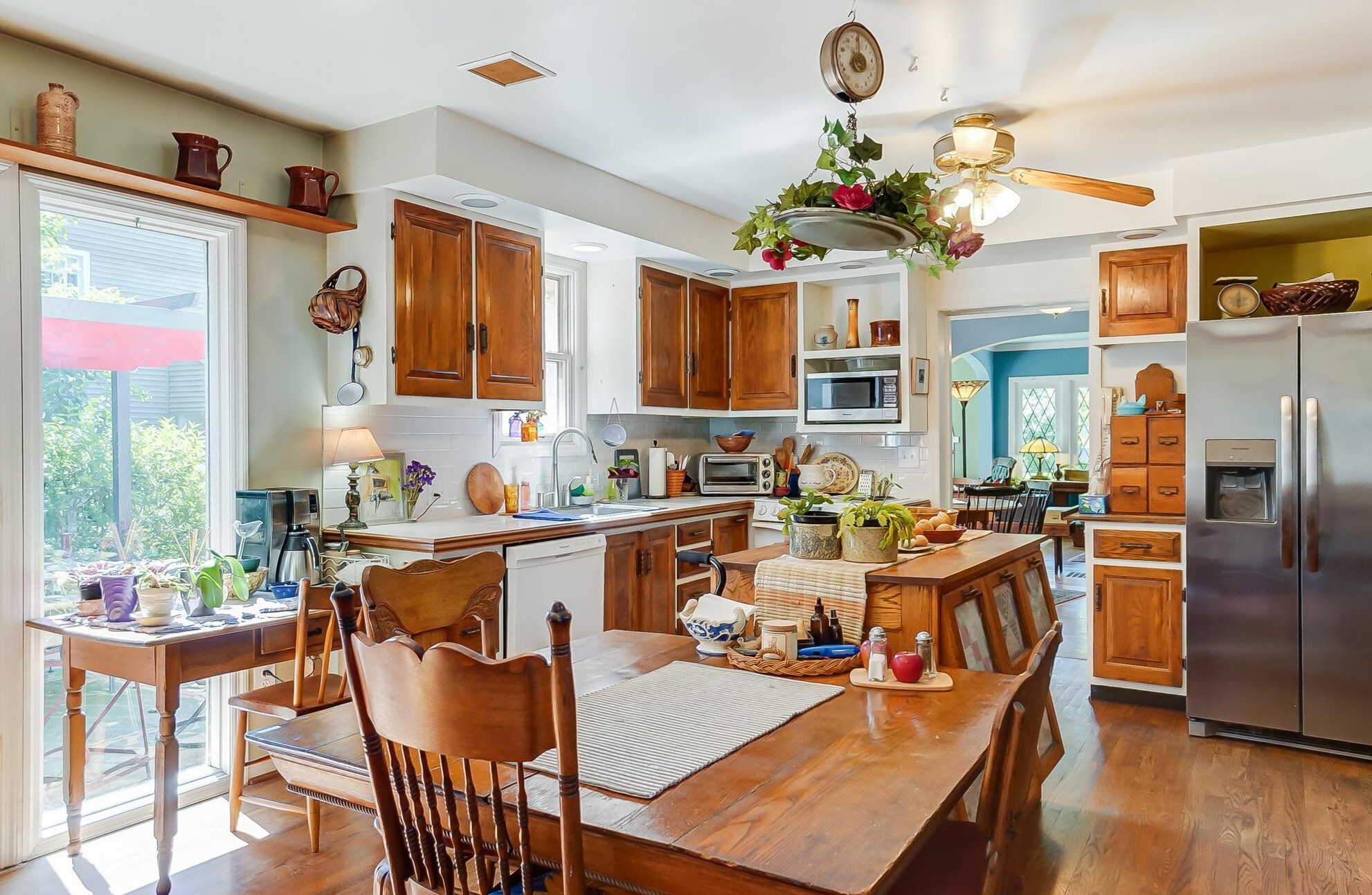 1496 Essex Rd, Columbus OH  43221-3845 exterior