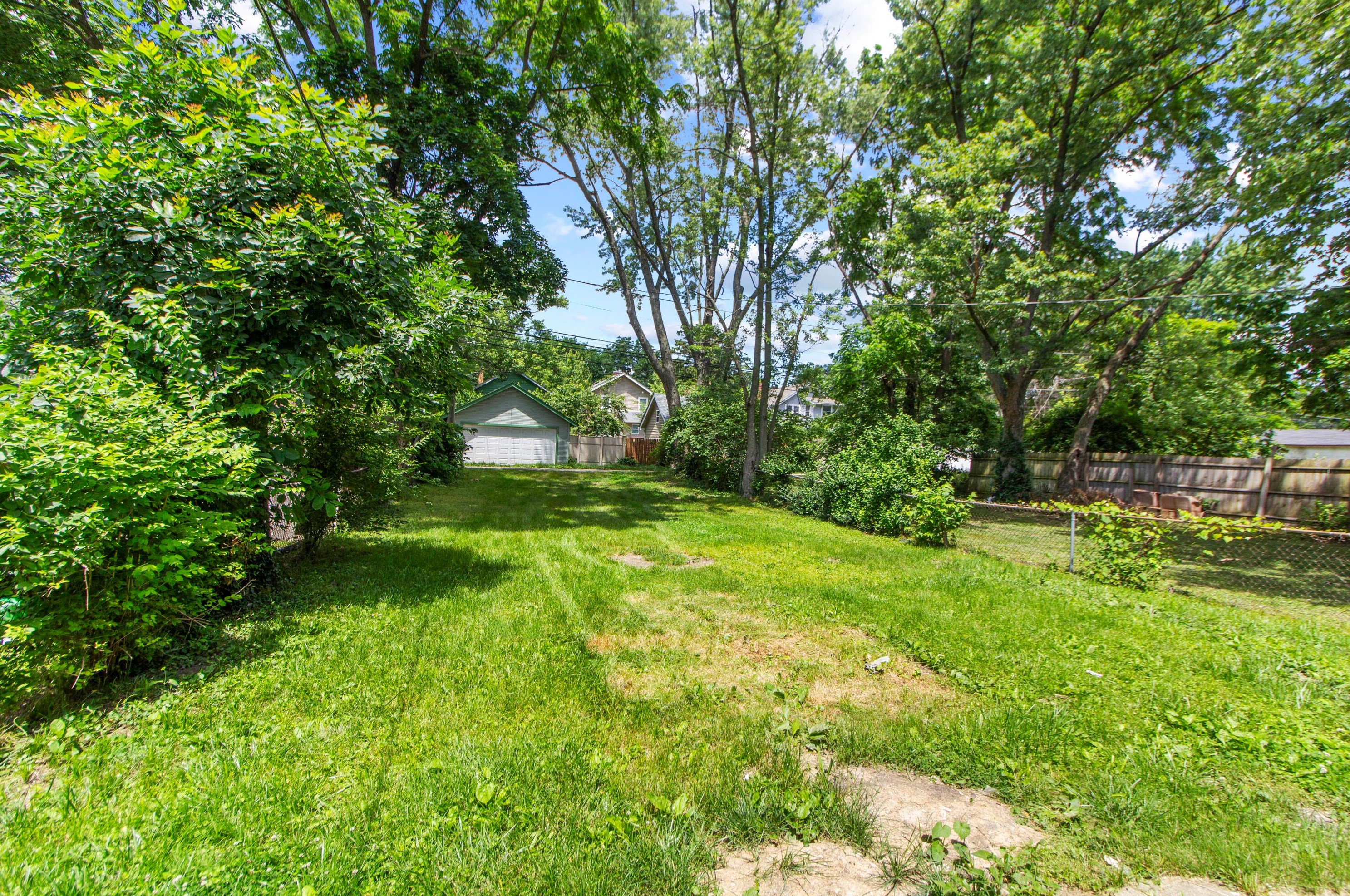 1482 Minnesota Ave, Columbus OH  43211-1443 exterior