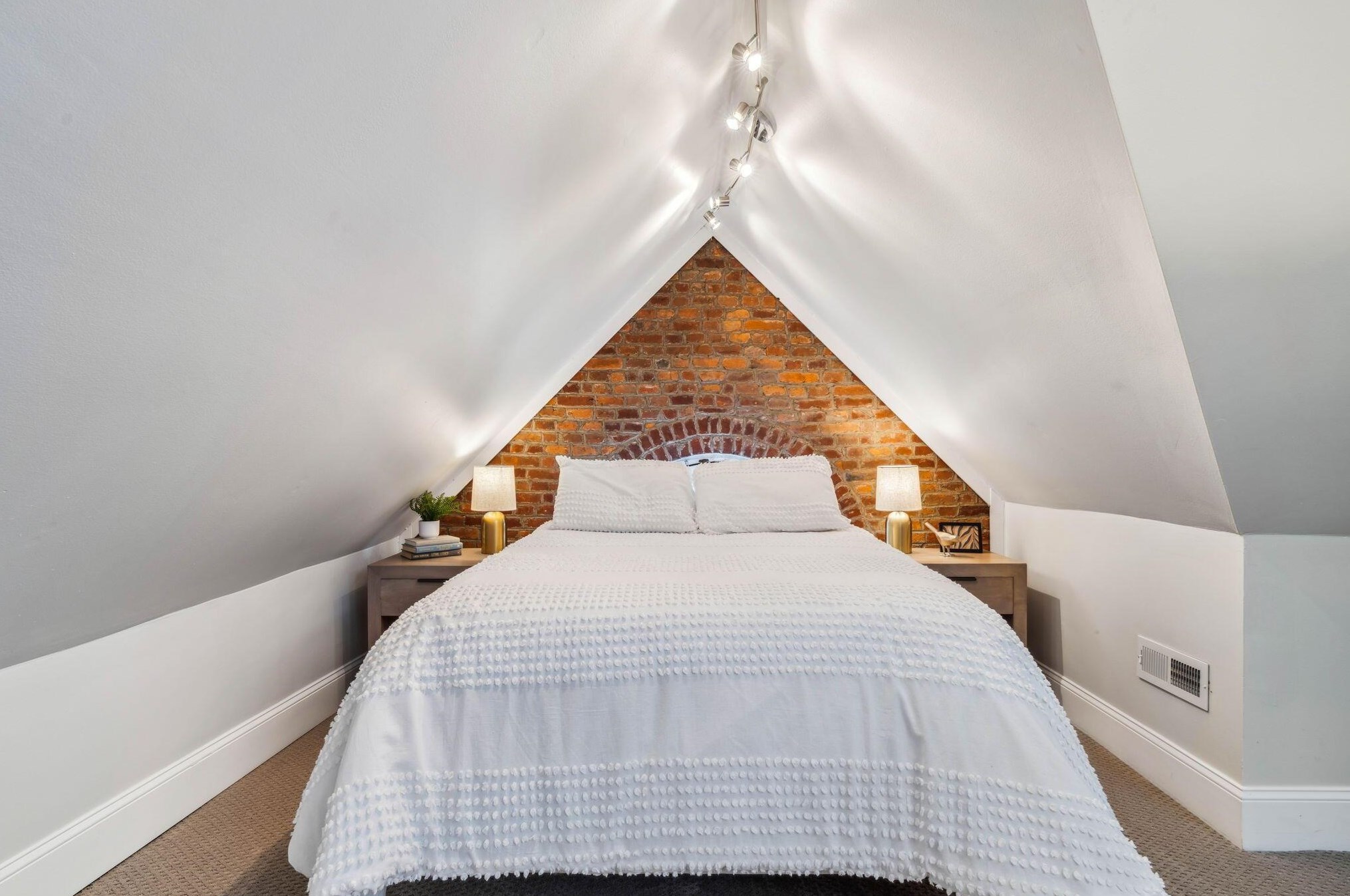 181 Thurman Ave, Columbus OH 43206-3216 exterior