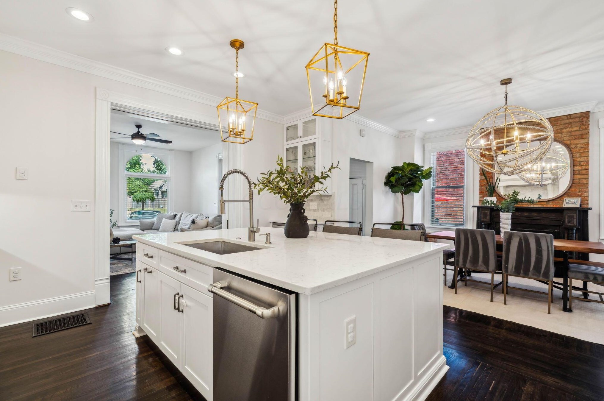 181 Thurman Ave, Columbus OH 43206-3216 exterior