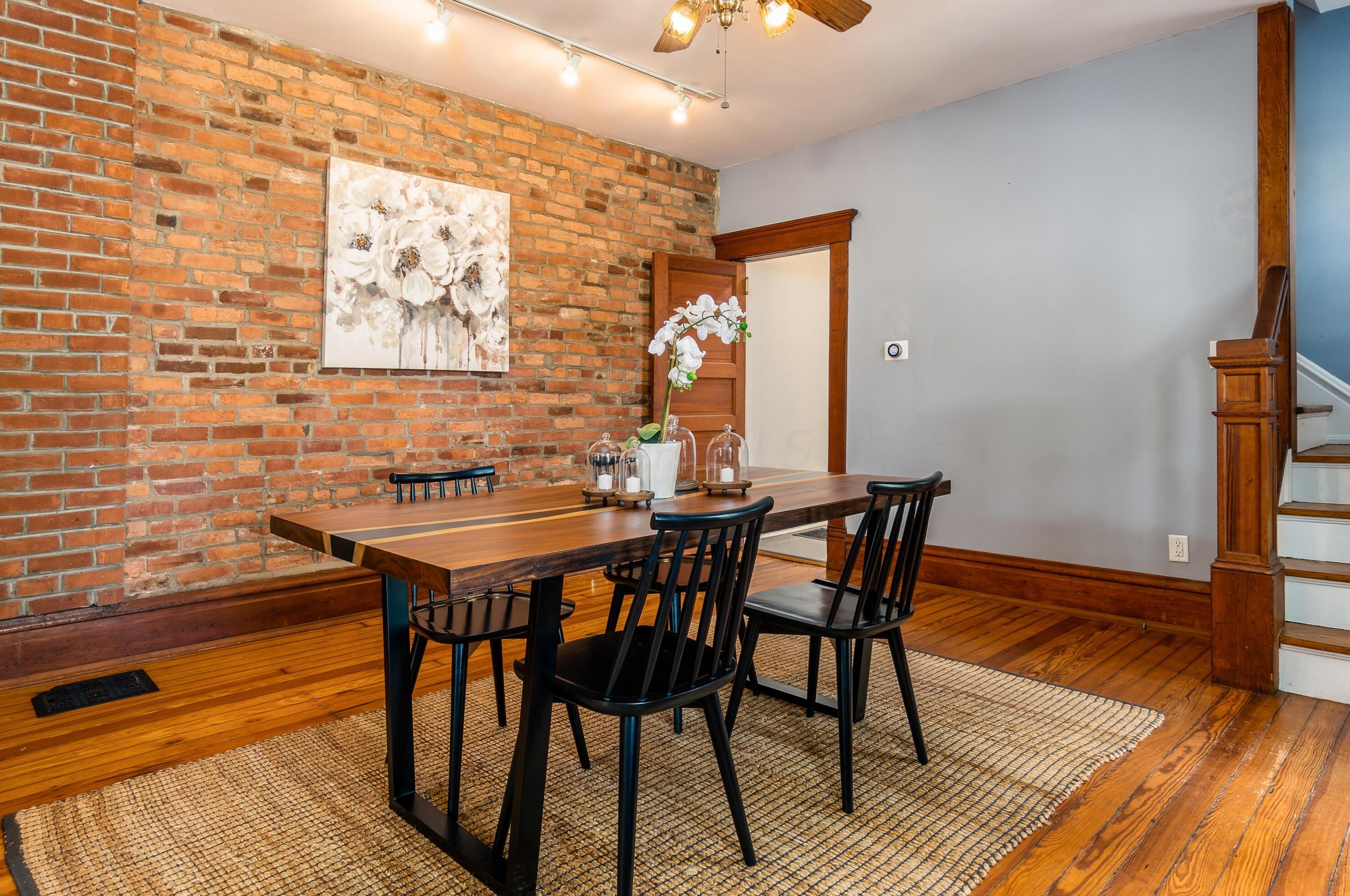 373 Wilber Ave, Columbus OH  43215-1313 exterior