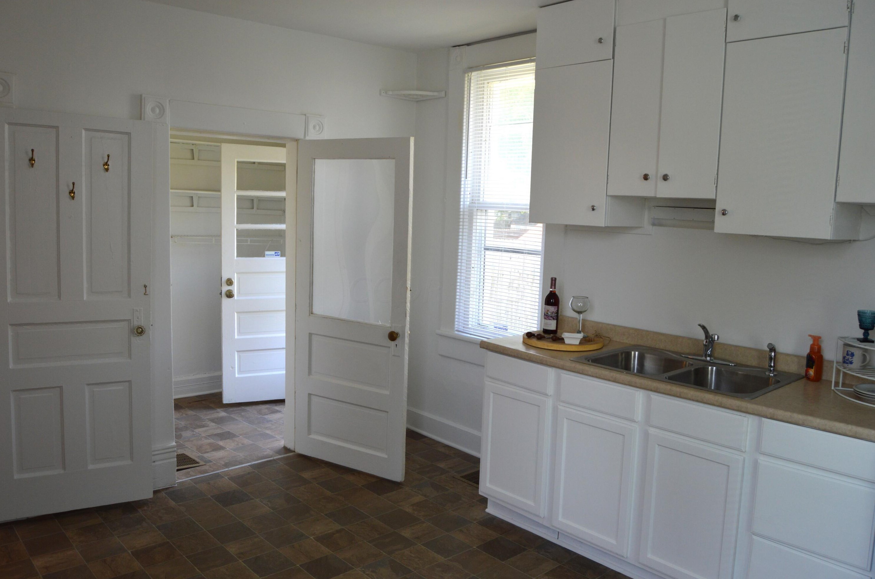 317 Madison Ave, Lancaster OH  43130-3120 exterior