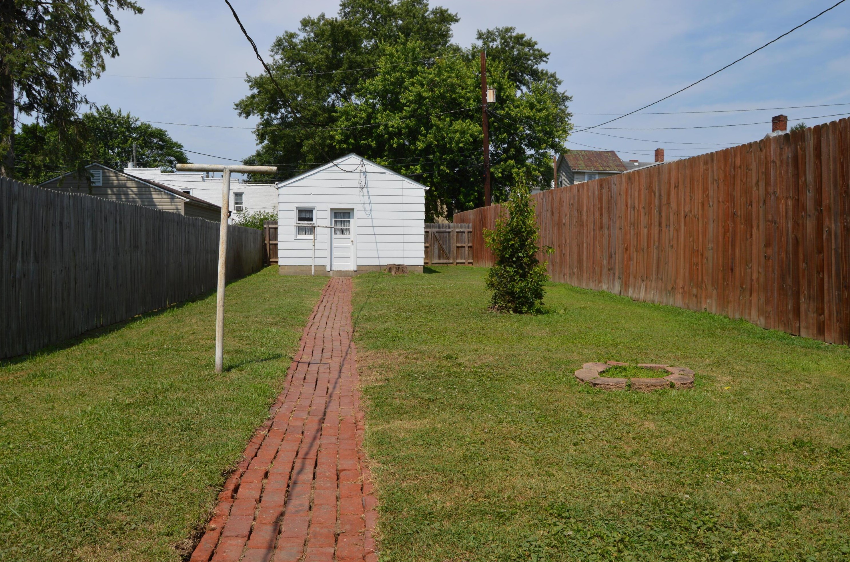 317 Madison Ave, Lancaster OH  43130-3120 exterior