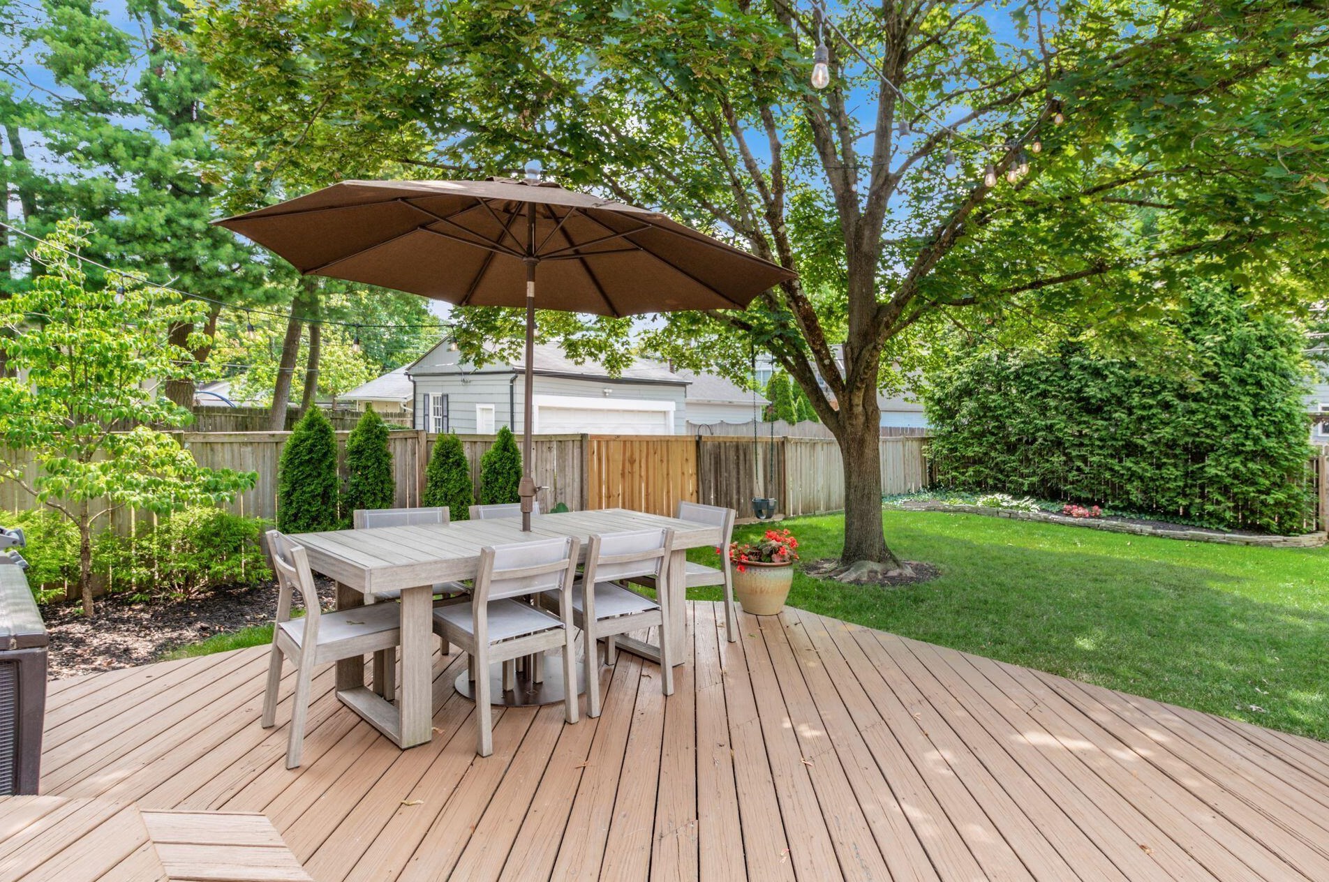 85 Remington Rd, Columbus OH  43209-1442 exterior