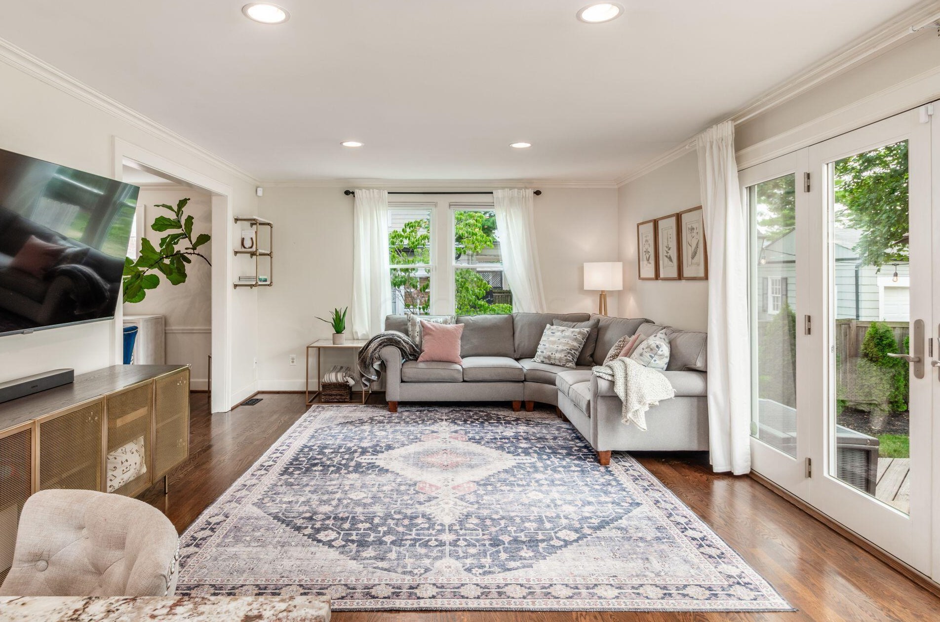 85 Remington Rd, Columbus OH  43209-1442 exterior