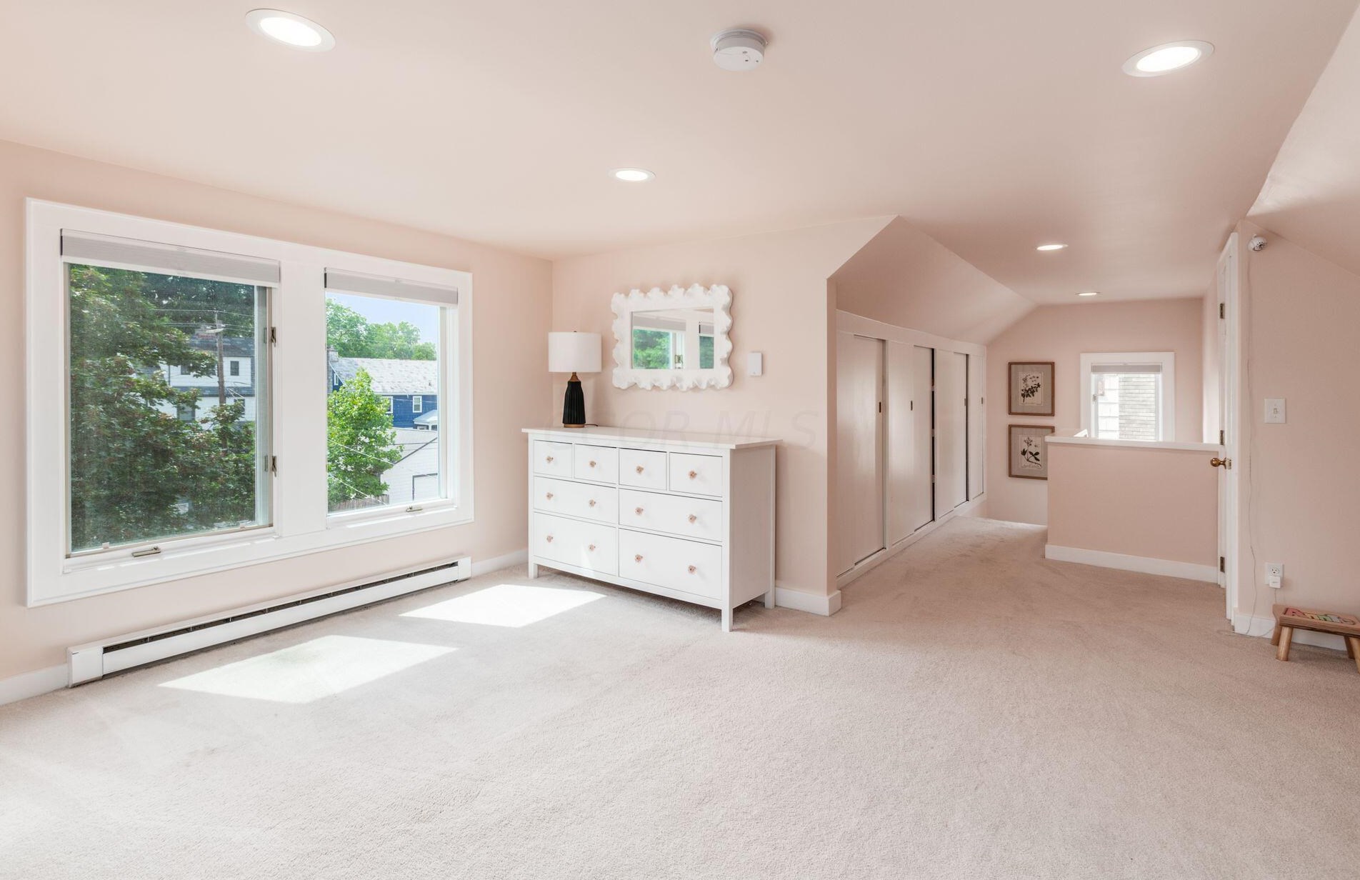 85 Remington Rd, Columbus OH  43209-1442 exterior