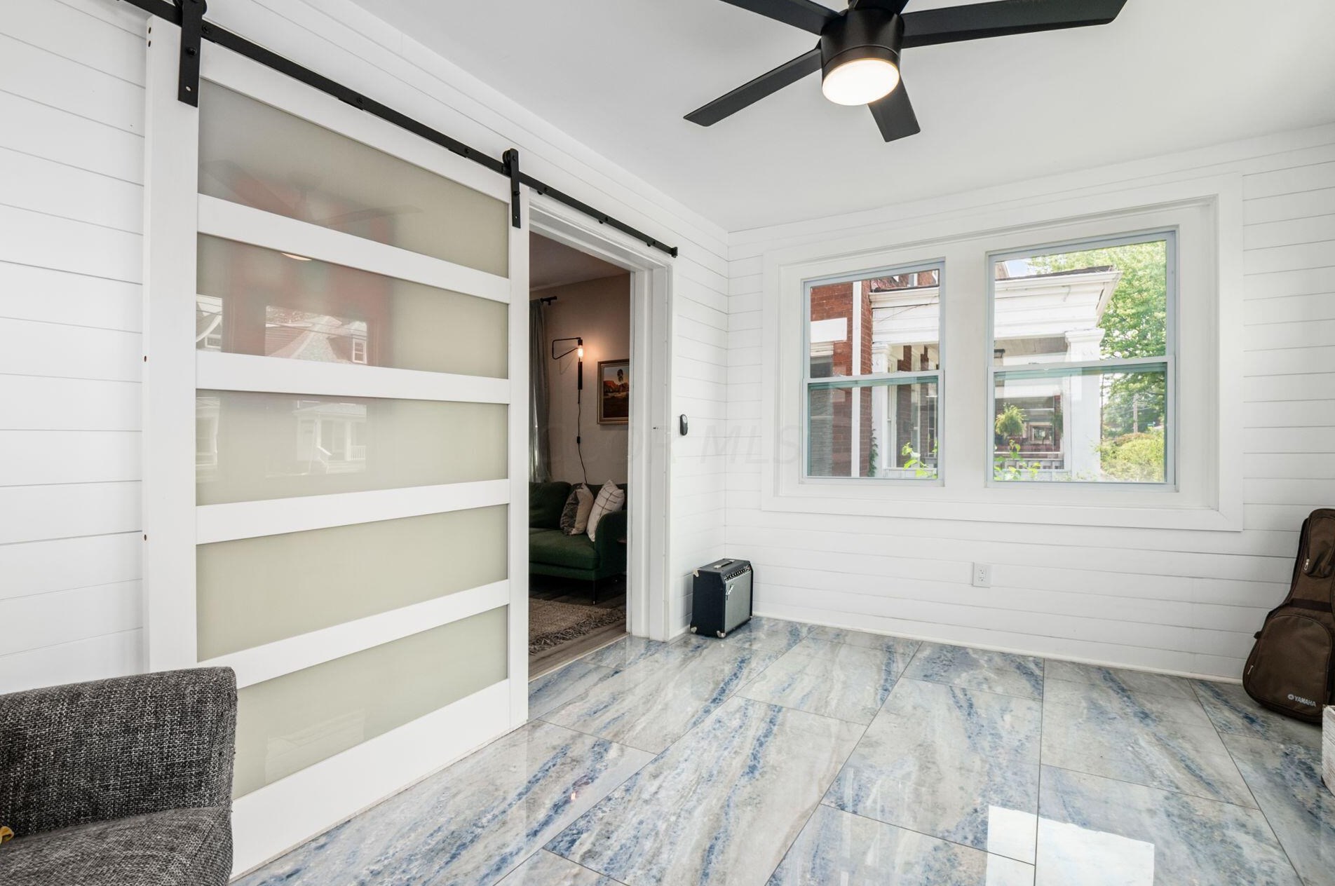 1385 Long St, Columbus OH  43203-1990 exterior