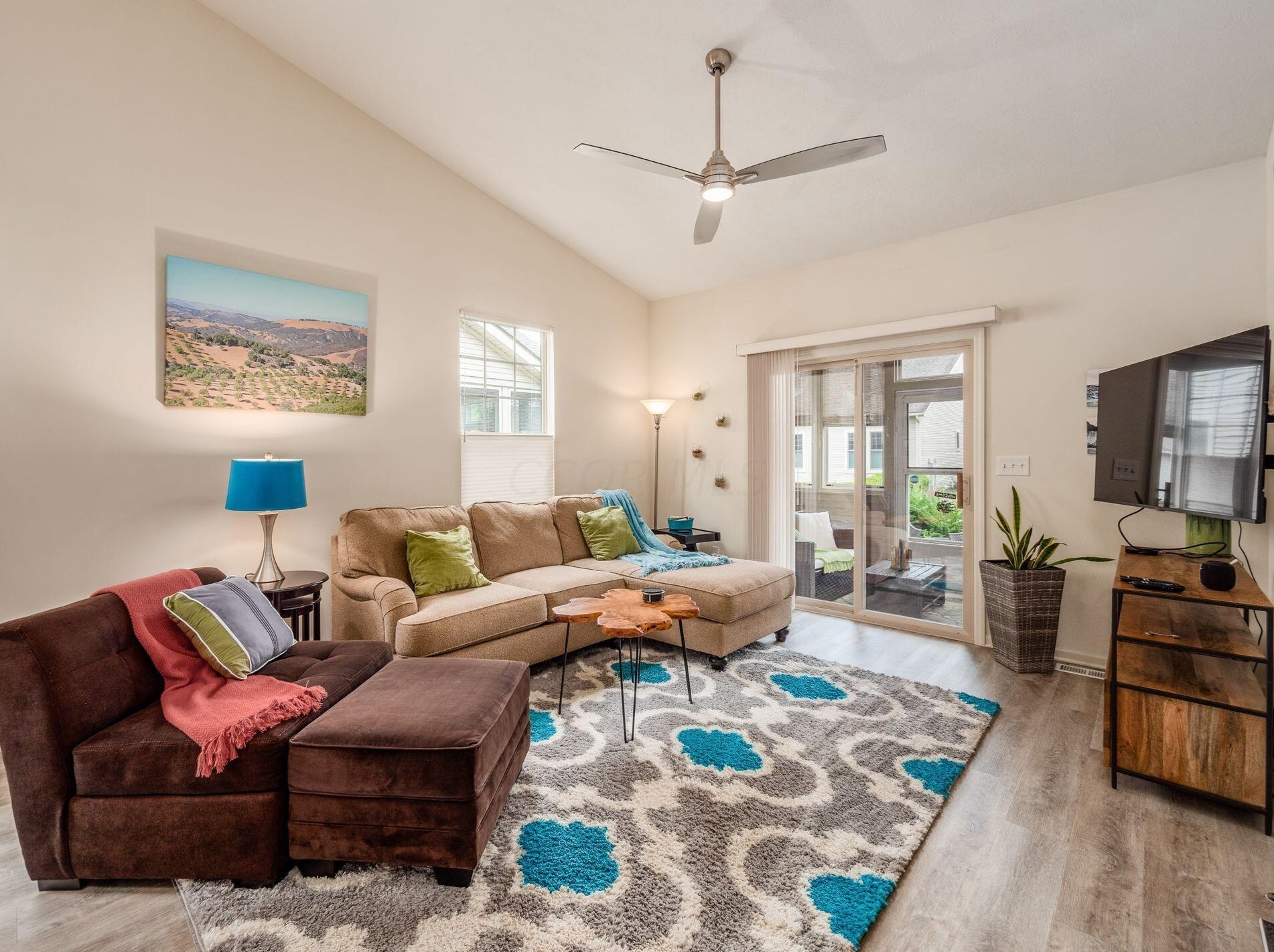 5937 Coventry Hurst Ln, Hilliard OH  43026-7393 exterior