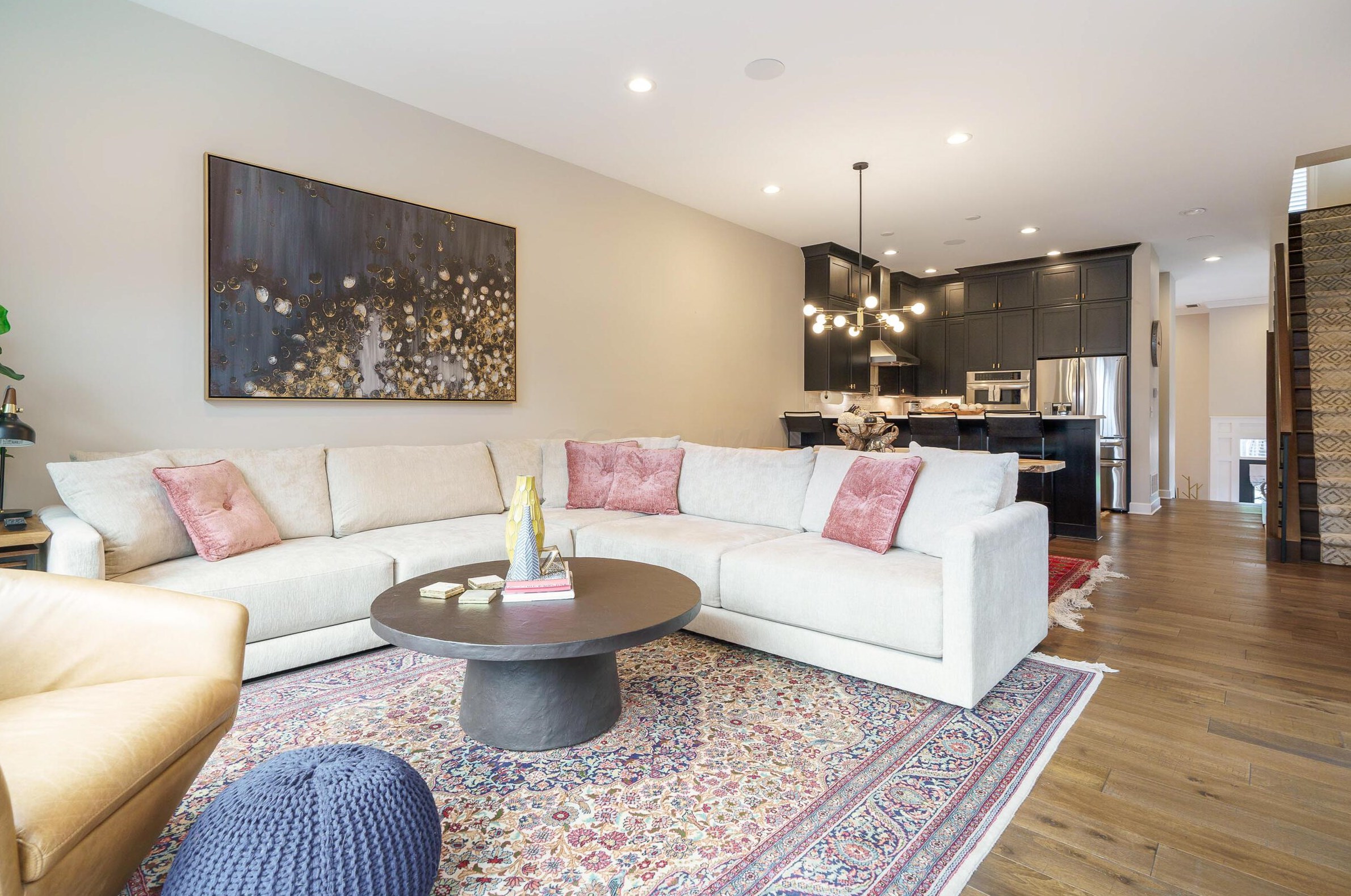 890 Front St, Columbus OH  43206-2521 exterior