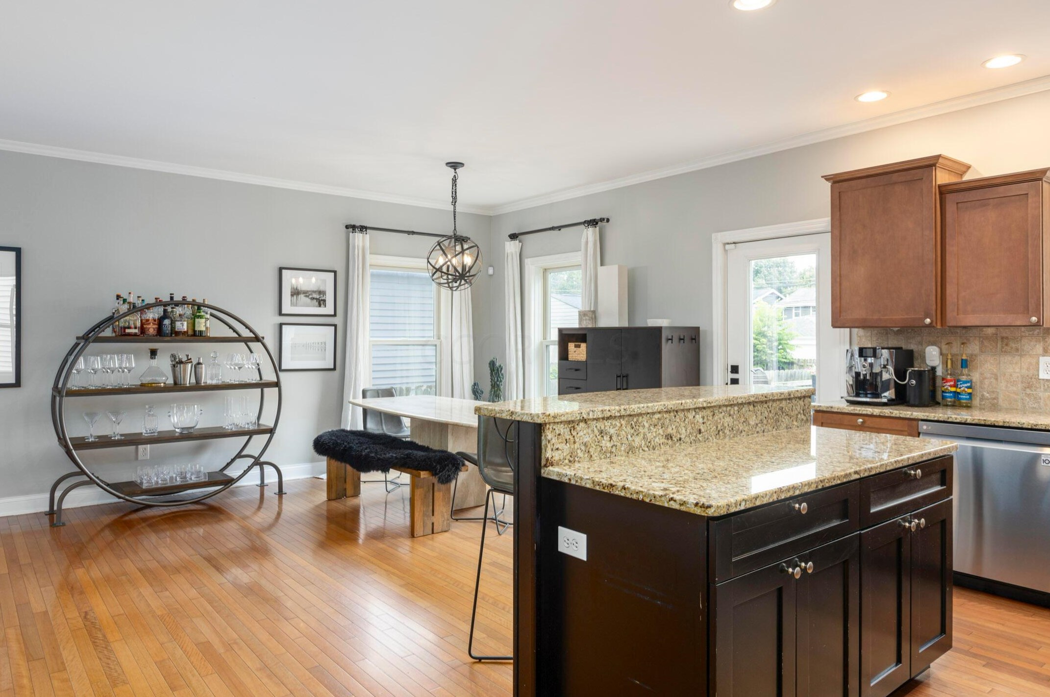 253 Gates St, Columbus OH 43206-3625 exterior