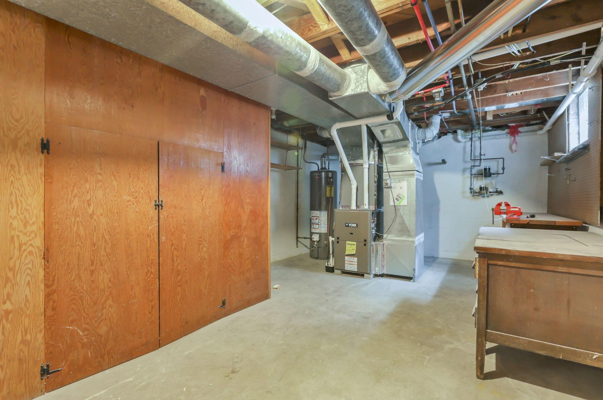 1660 Tremont Rd, Columbus OH  43212-1129 exterior