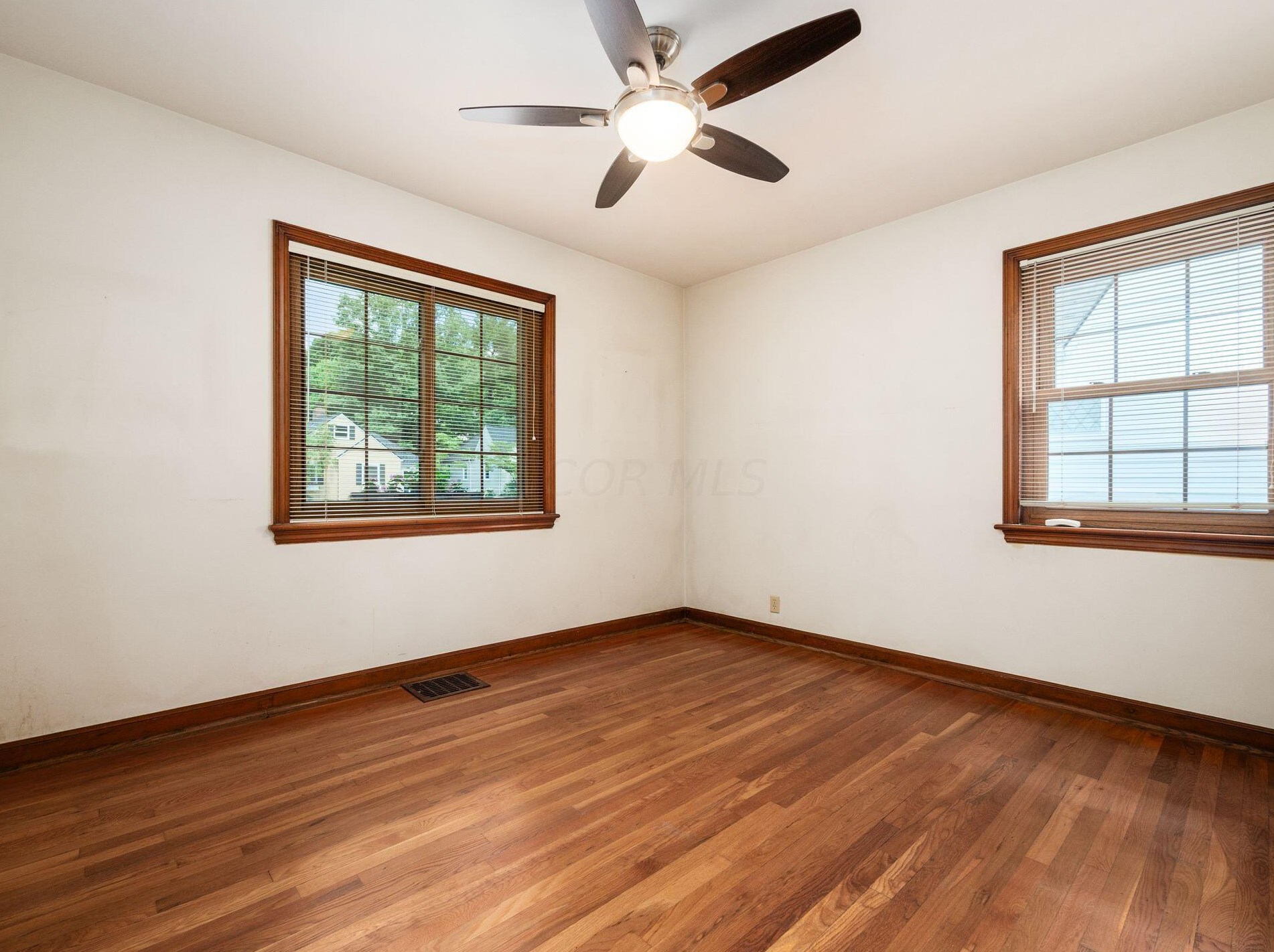 405 Richards Rd, Columbus OH 43214-3738 exterior