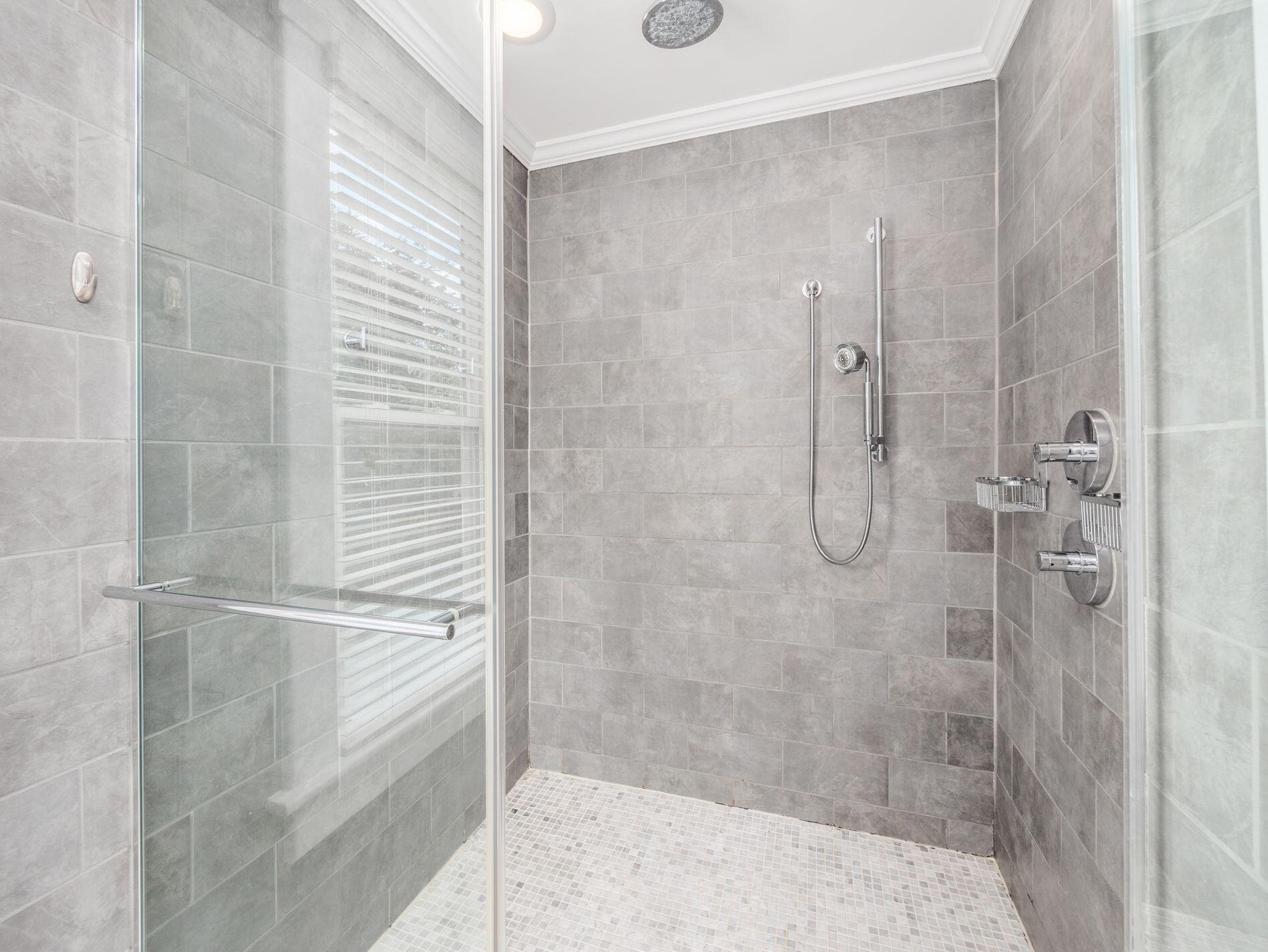 293 Reinhard Ave, Columbus OH  43206-2773 exterior